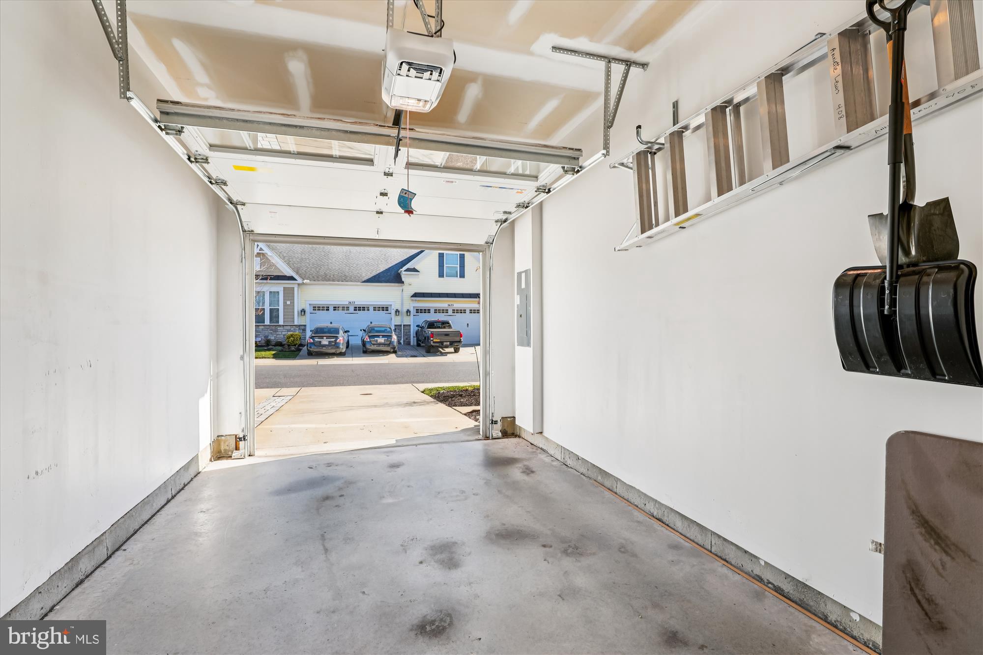 TWO RIVERS - Residential