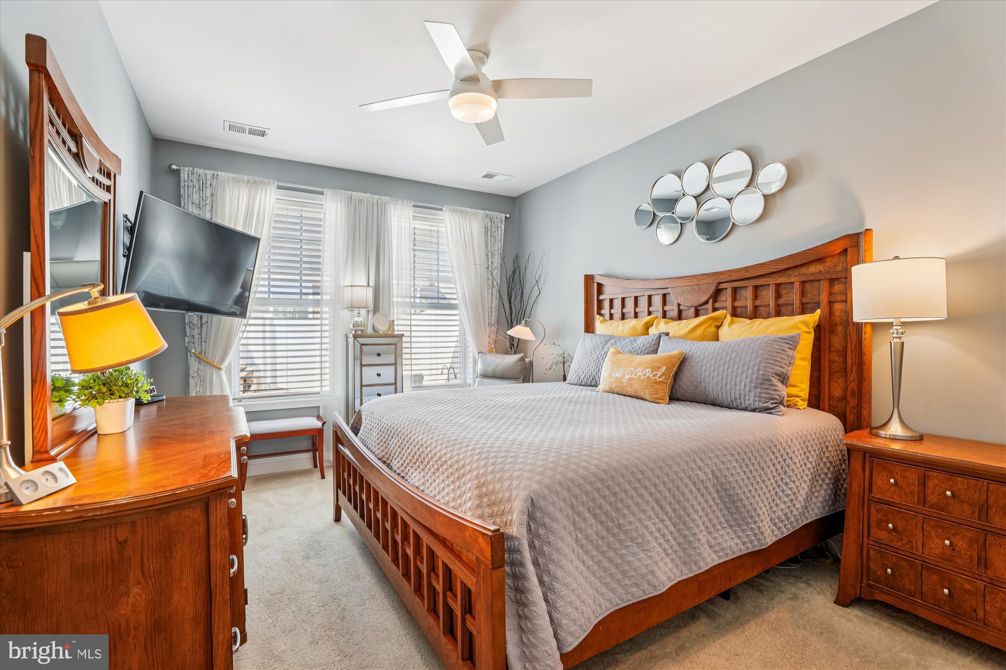 TWO RIVERS - Residential