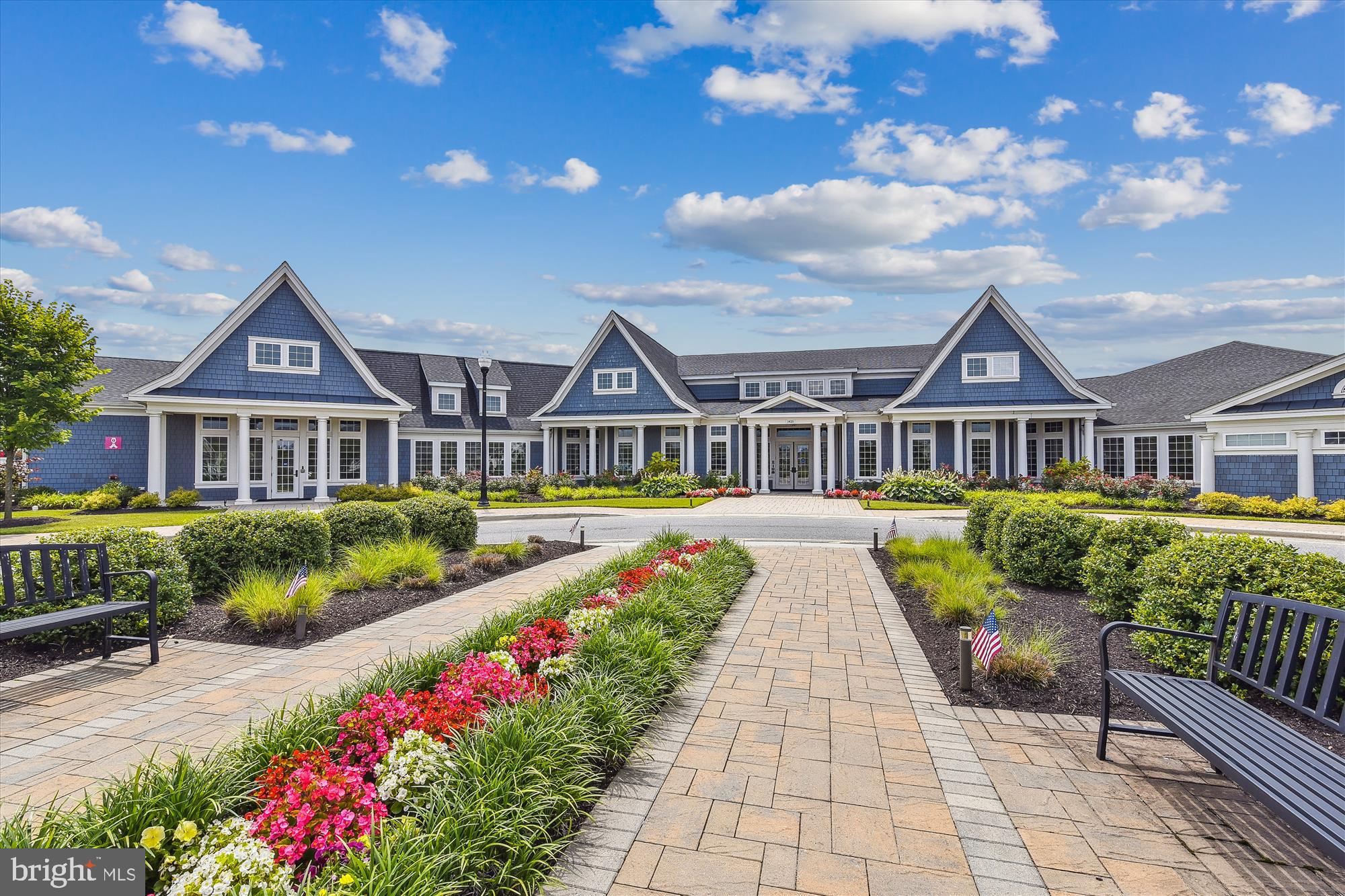 TWO RIVERS - Residential