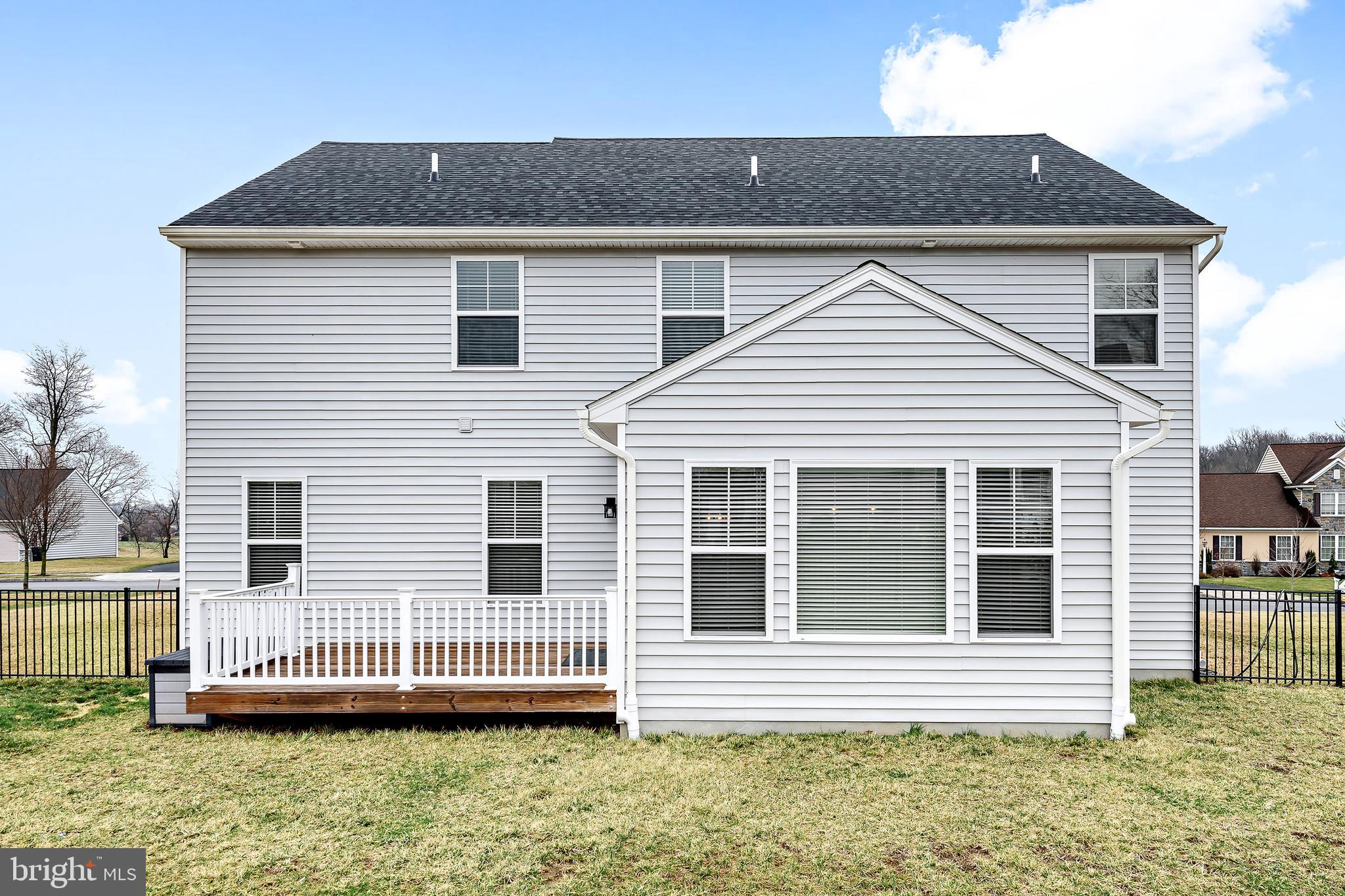 LOGAN MEADOWS - Residential