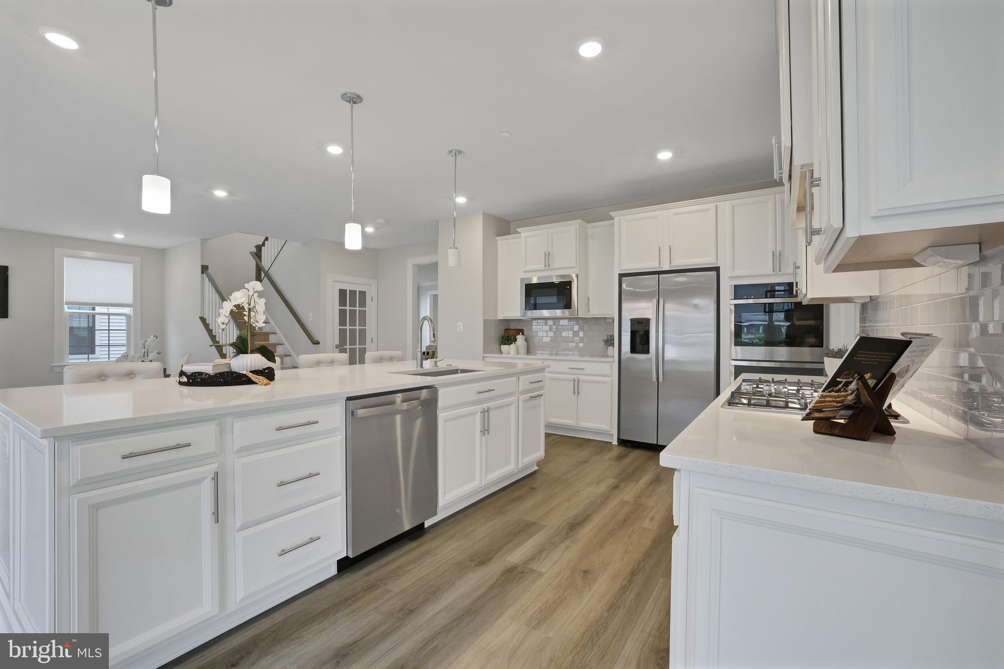 CEDAR CREEK - Residential