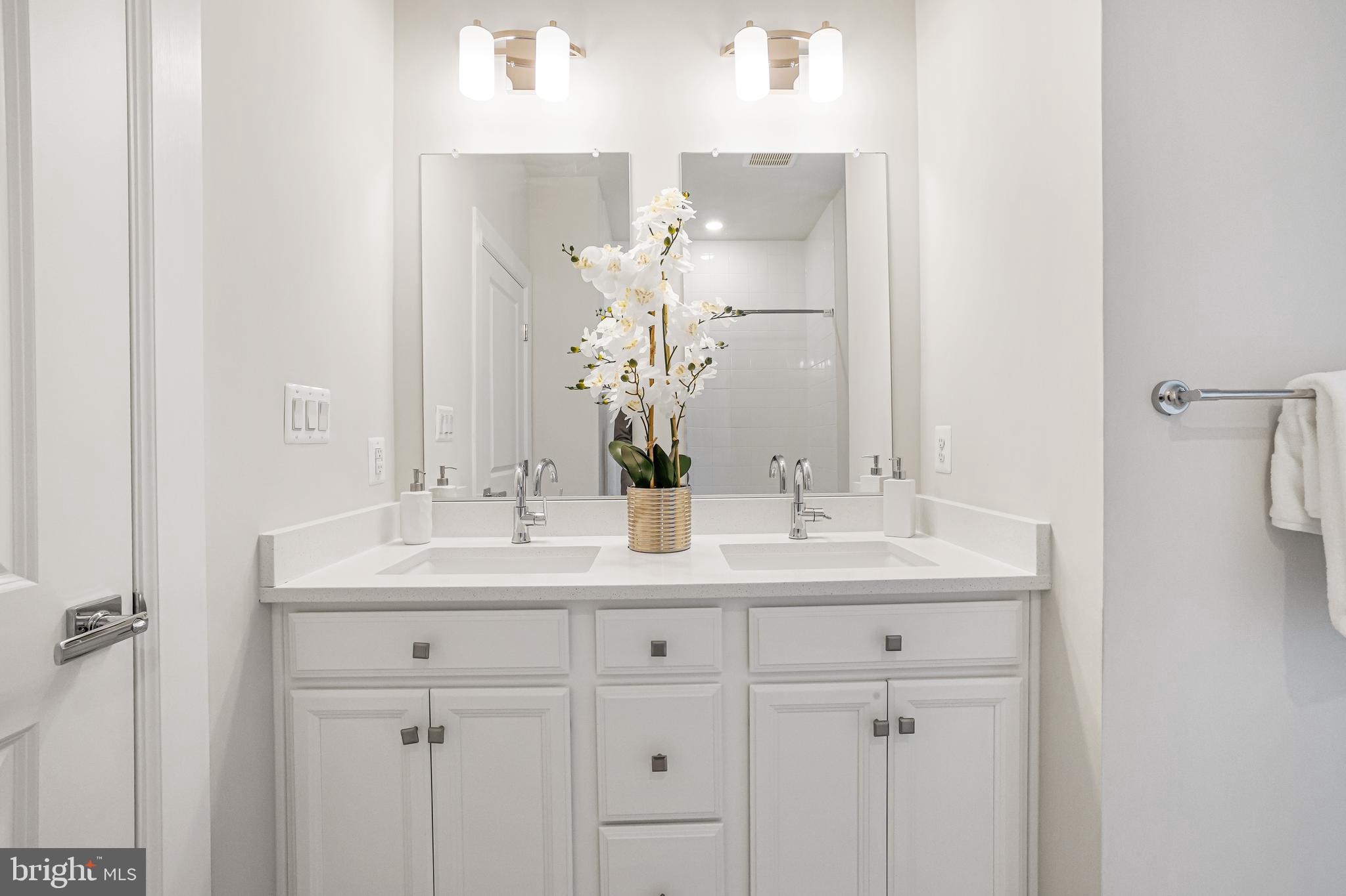 CEDAR CREEK - Residential