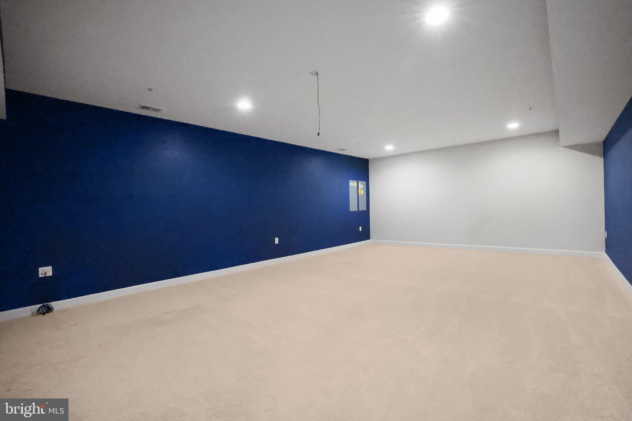 CEDAR CREEK - Residential