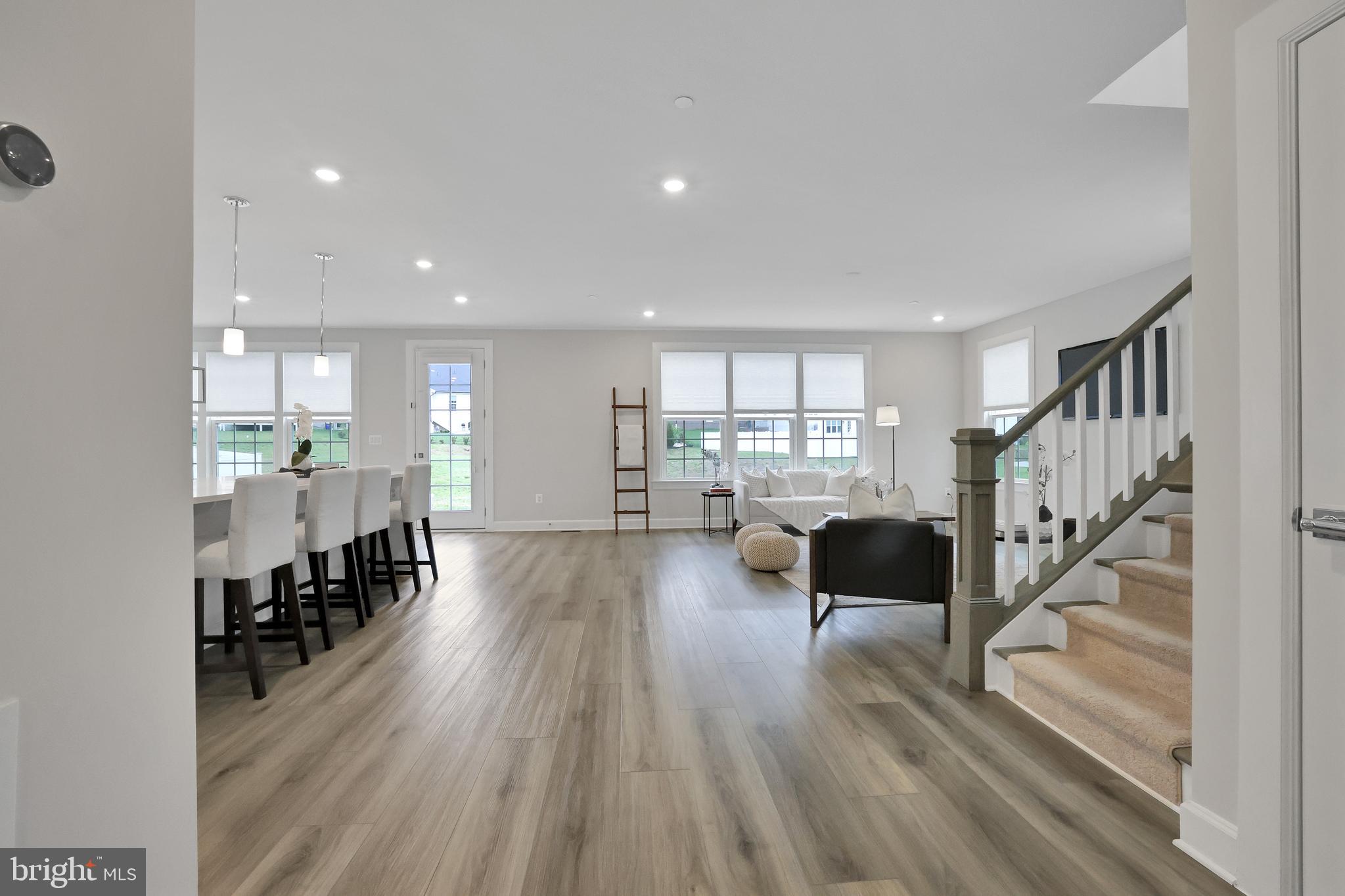 CEDAR CREEK - Residential