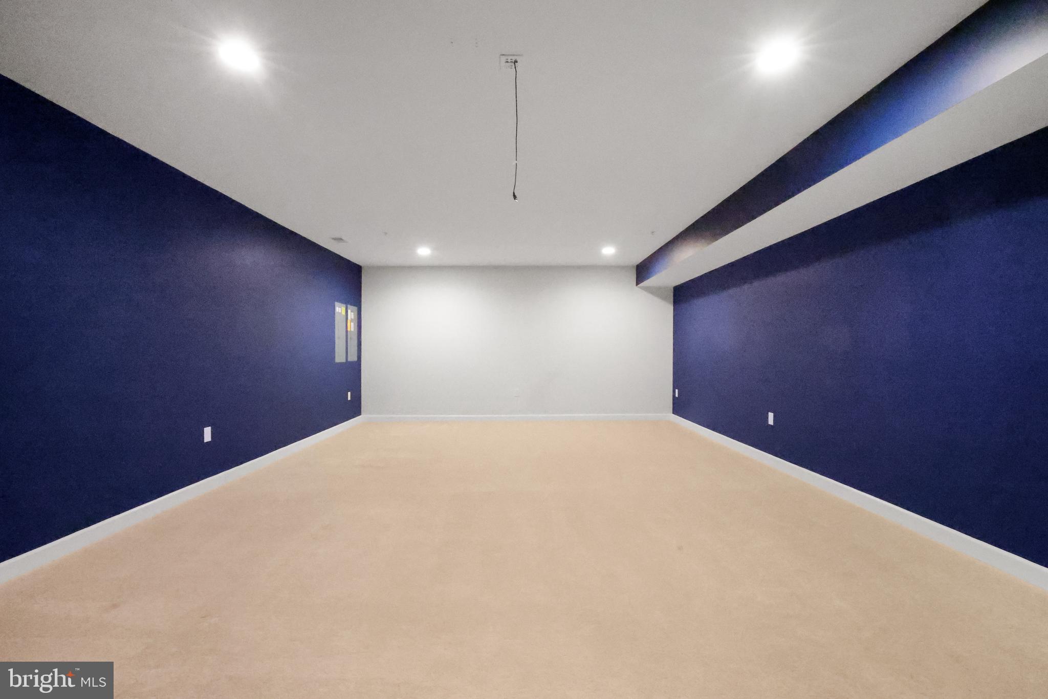 CEDAR CREEK - Residential