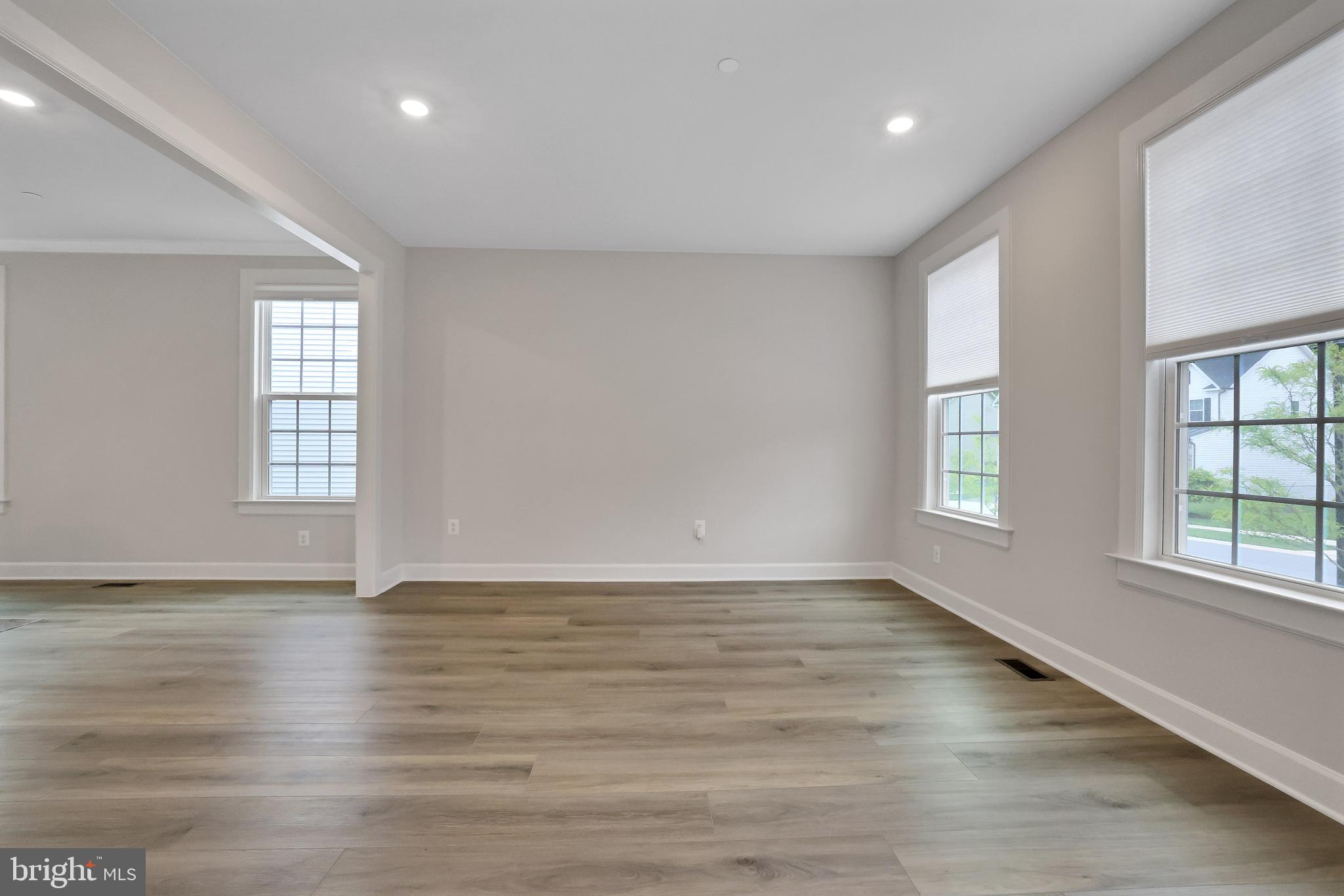 CEDAR CREEK - Residential