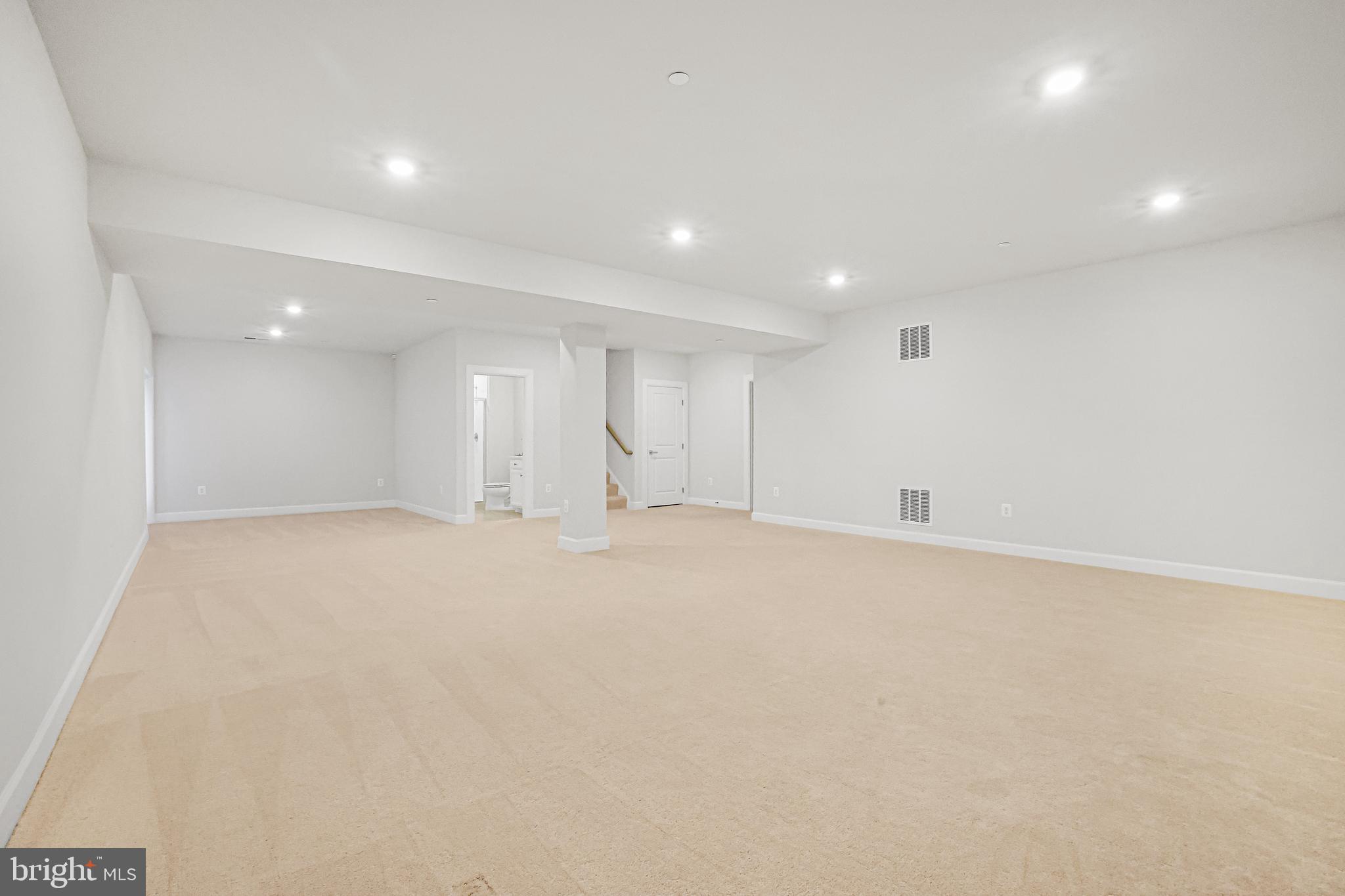 CEDAR CREEK - Residential