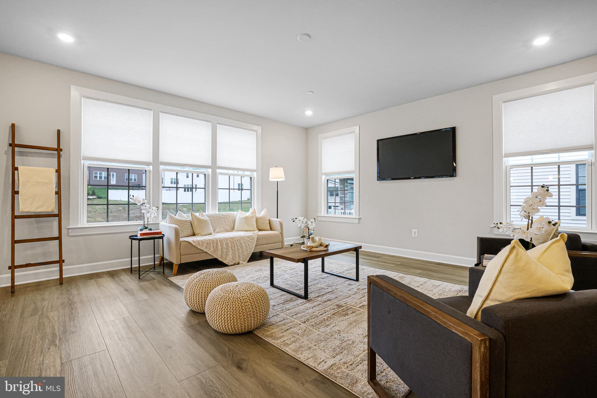 CEDAR CREEK - Residential