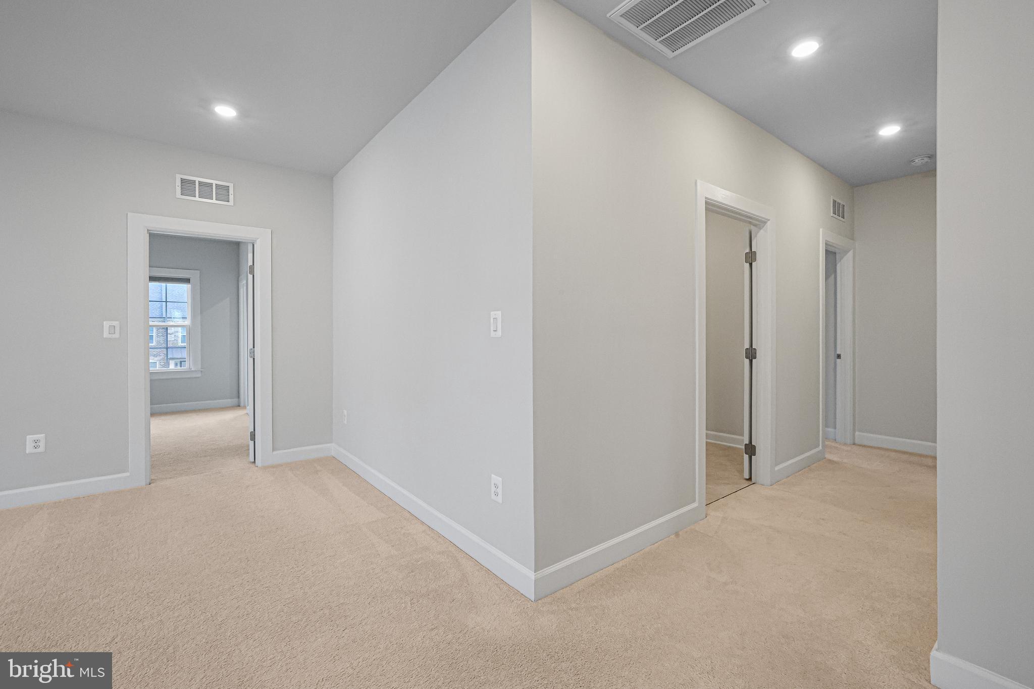 CEDAR CREEK - Residential