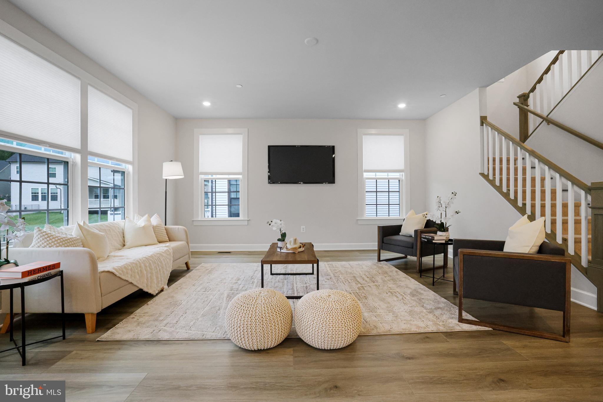 CEDAR CREEK - Residential