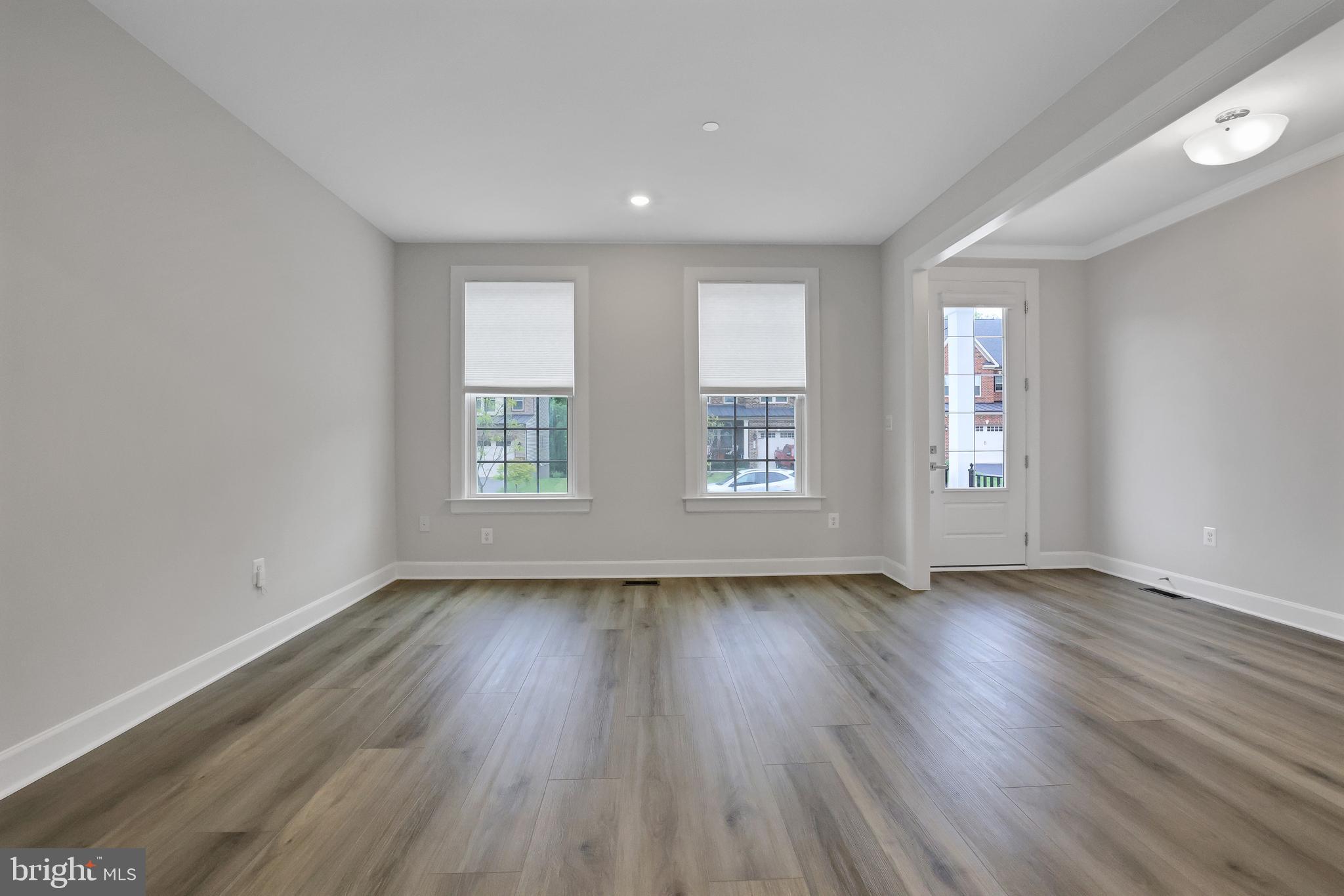 CEDAR CREEK - Residential