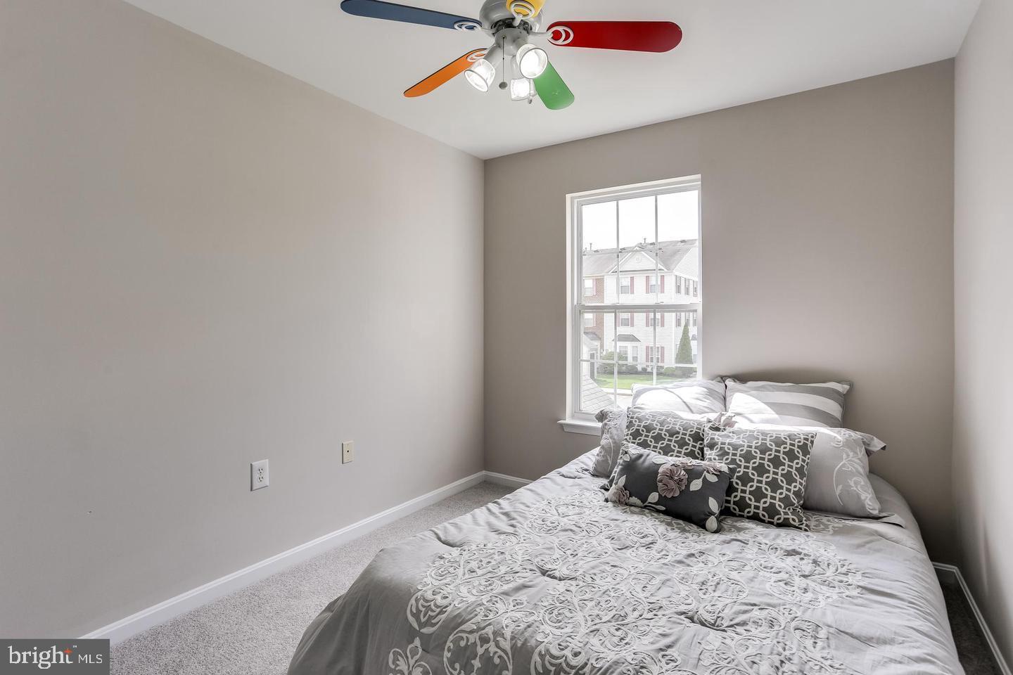 SEVEN OAKS - Residential Lease