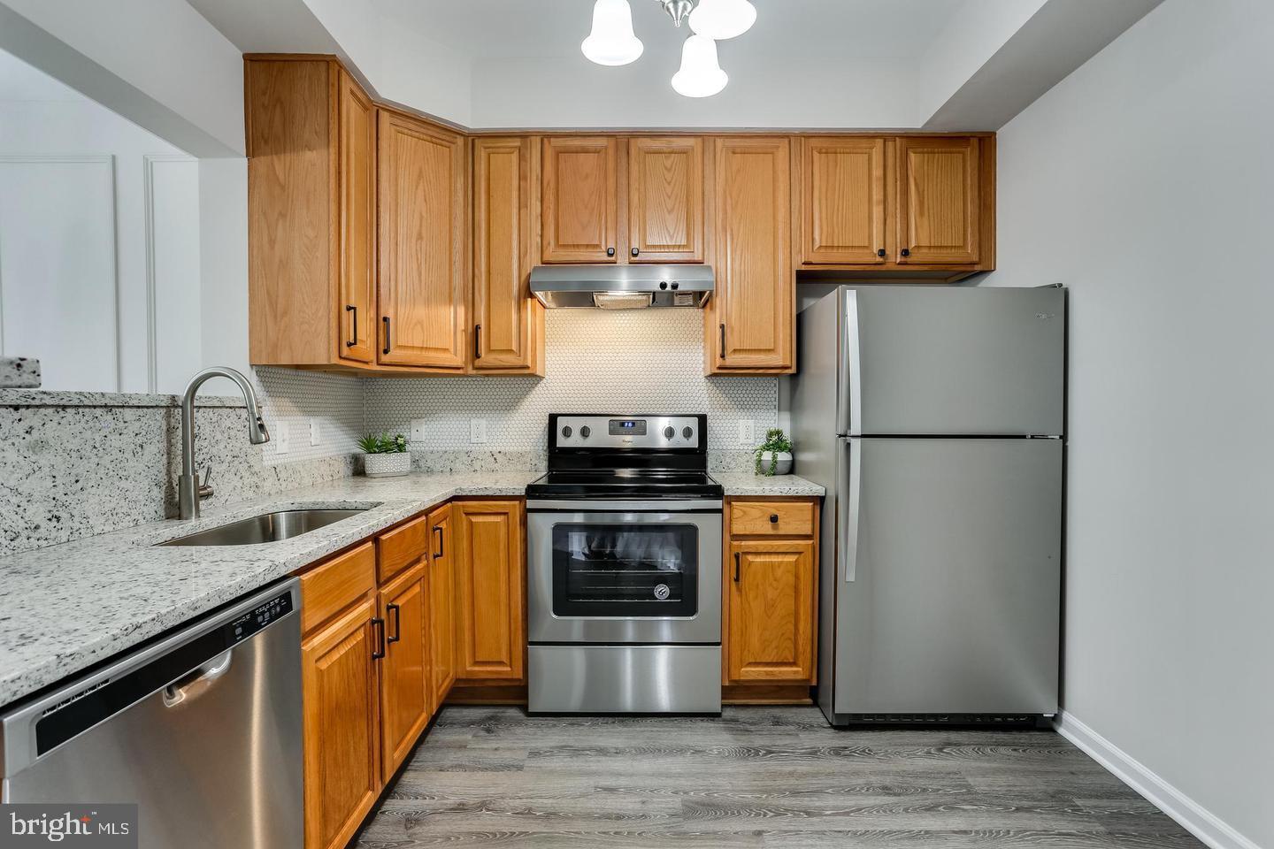 SEVEN OAKS - Residential Lease