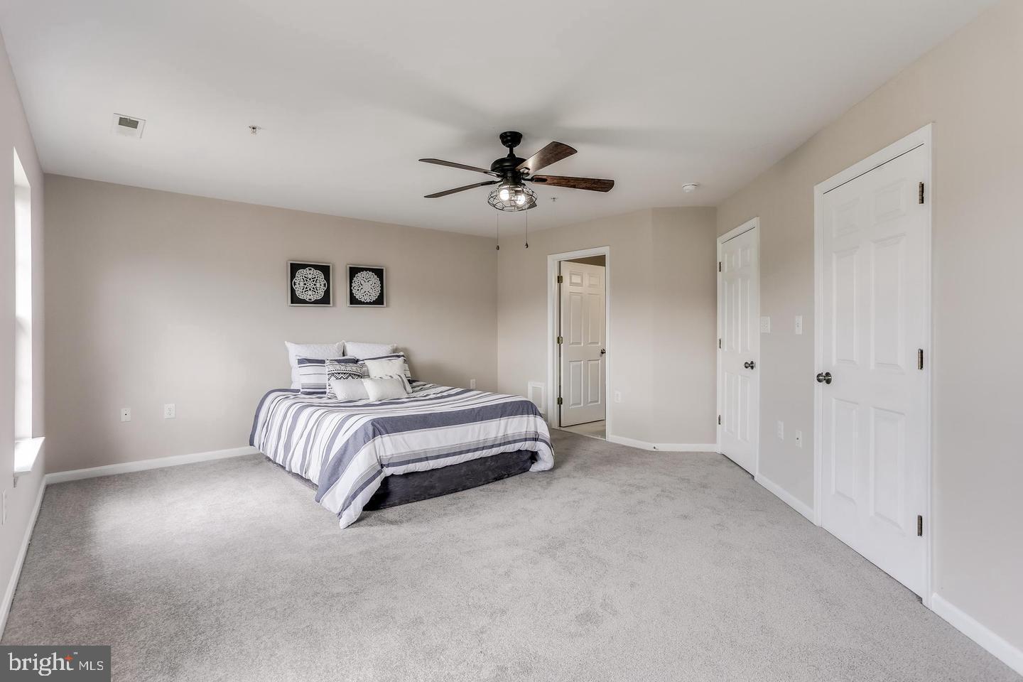 SEVEN OAKS - Residential Lease