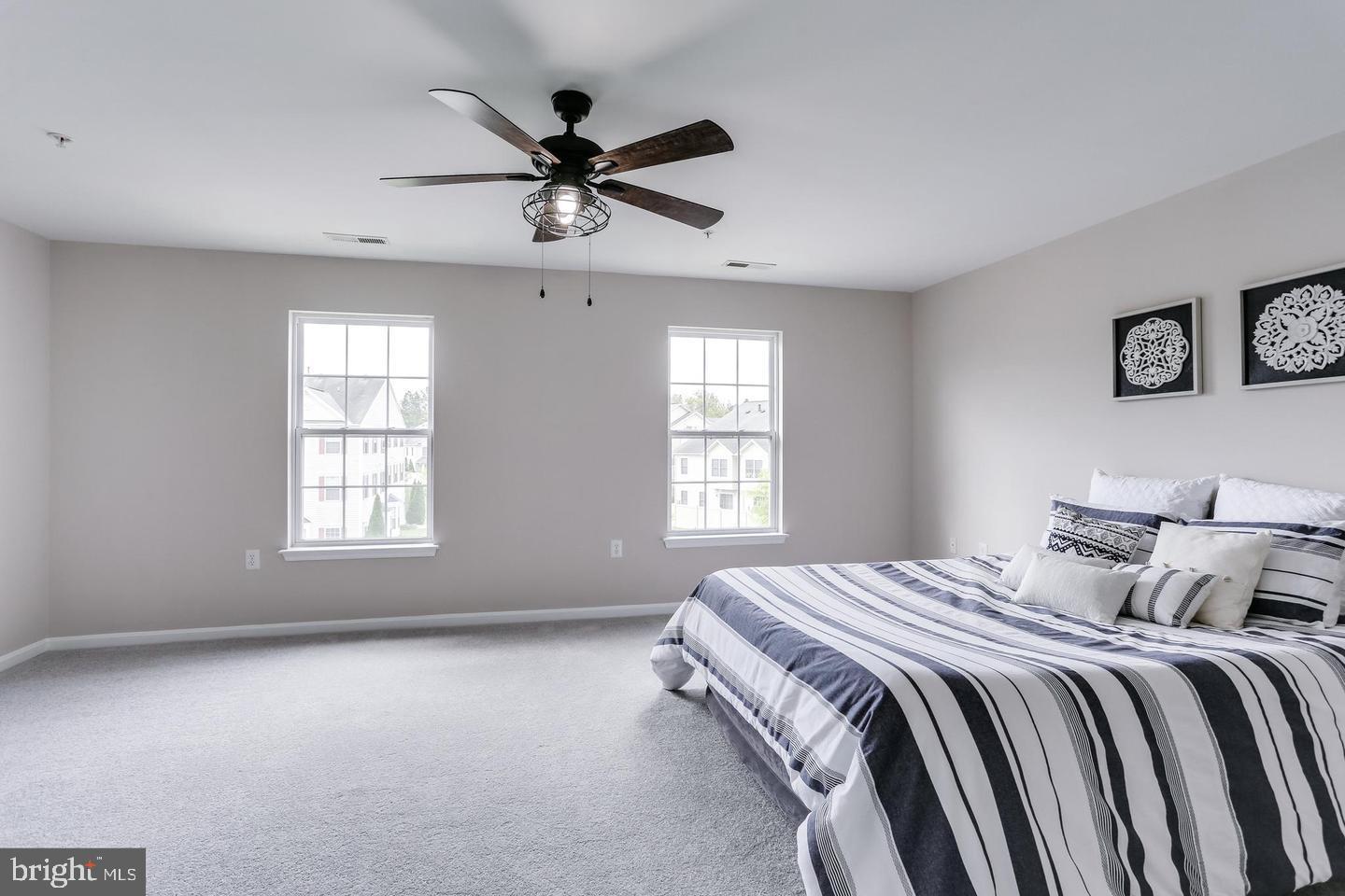 SEVEN OAKS - Residential Lease