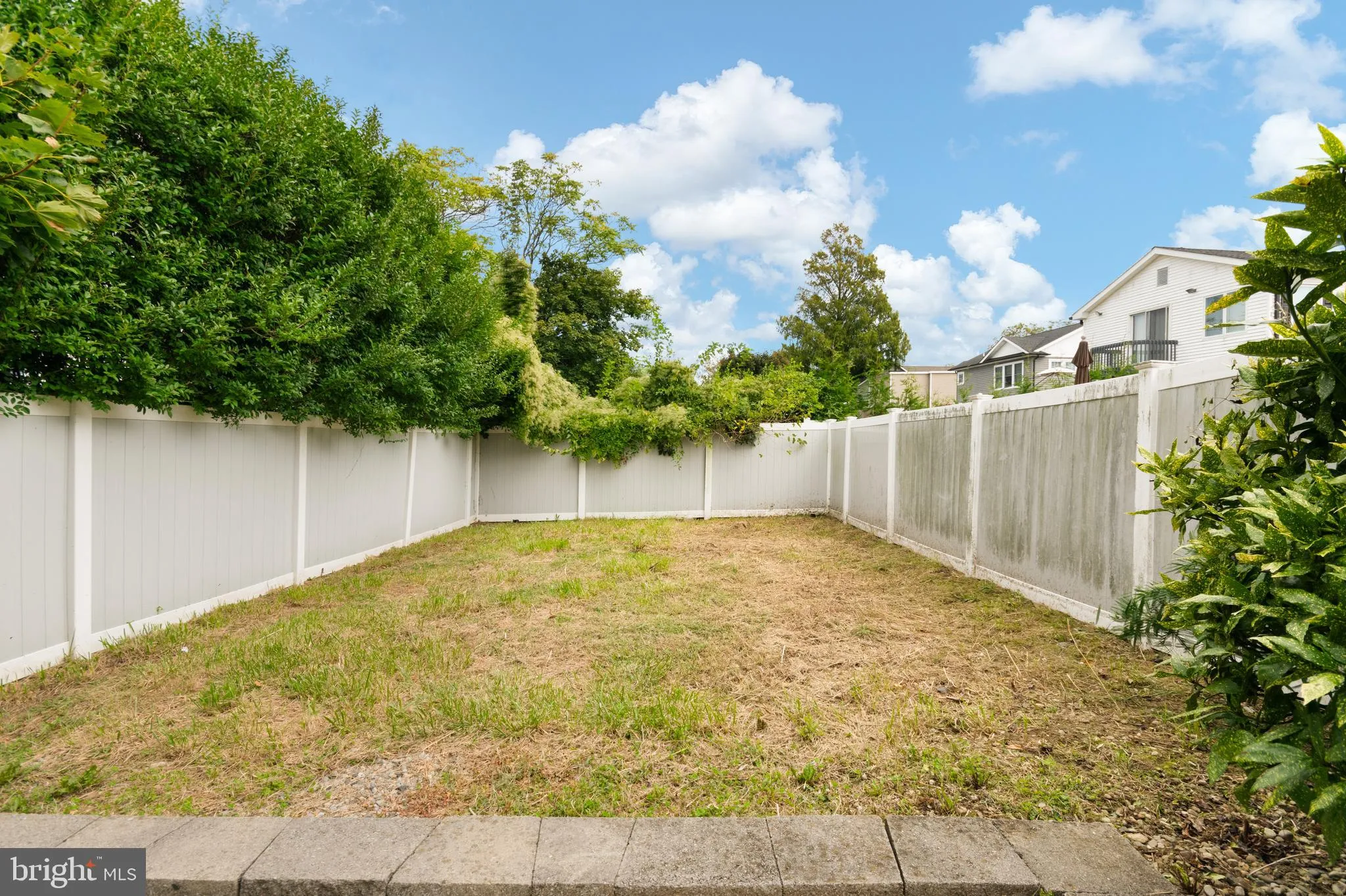 Long Branch, New Jersey 07740, United States, 2 Bedrooms Bedrooms, ,3 BathroomsBathrooms,Residential,Coming Soon,212270