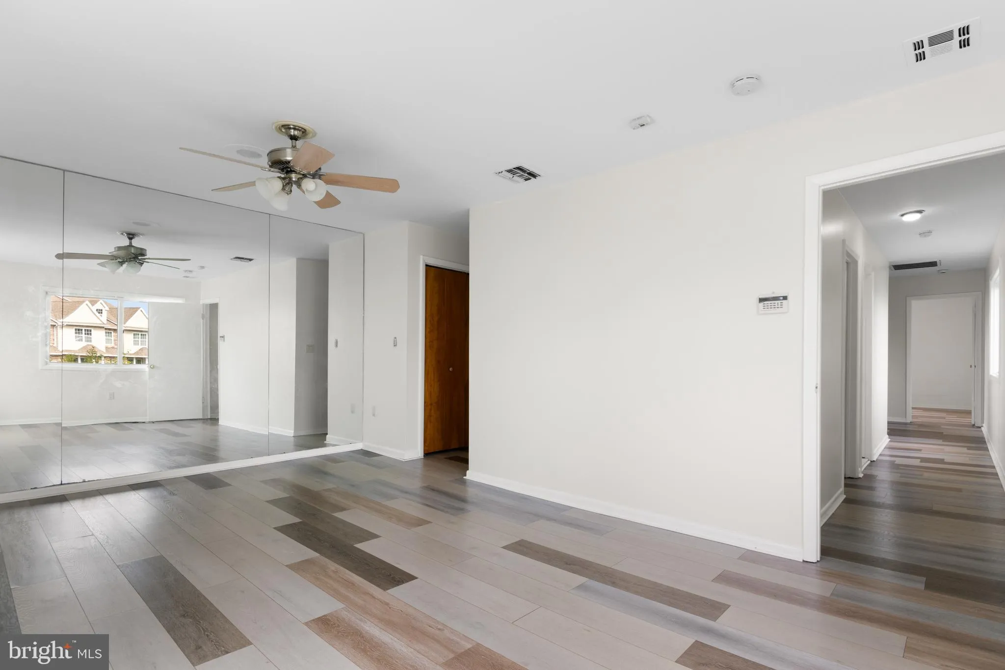 Long Branch, New Jersey 07740, United States, 2 Bedrooms Bedrooms, ,3 BathroomsBathrooms,Residential,Coming Soon,212270