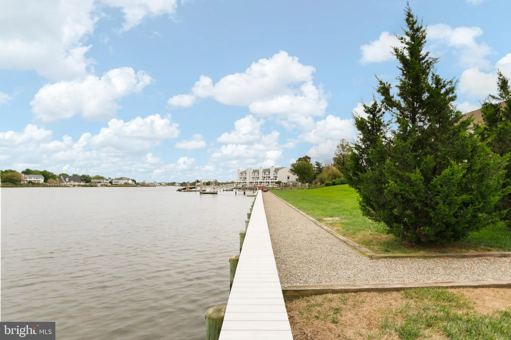 Long Branch, New Jersey 07740, United States, 2 Bedrooms Bedrooms, ,3 BathroomsBathrooms,Residential,Coming Soon,212270