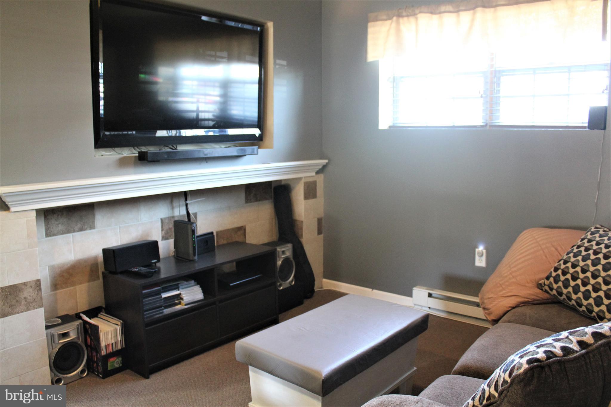 CARROLL CREST - Residential