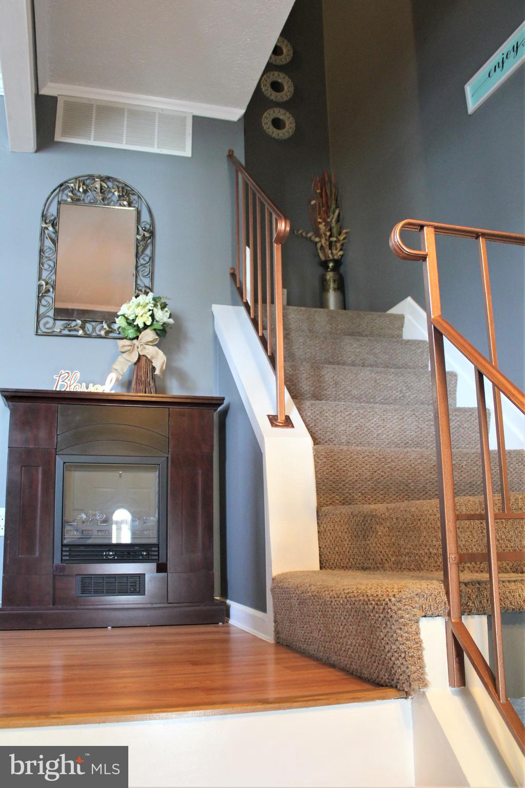 CARROLL CREST - Residential