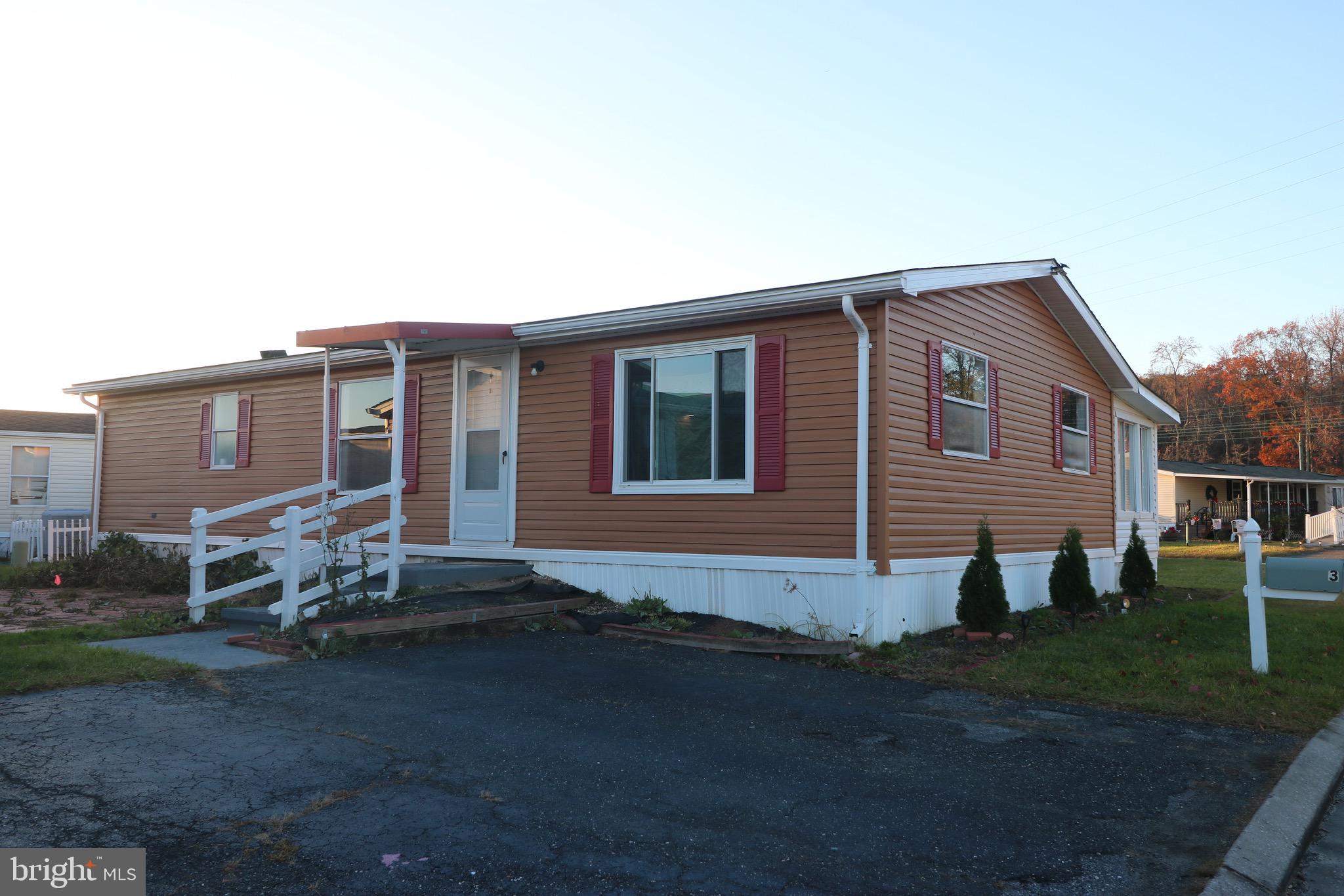 MIDDLE RIVER - Residential