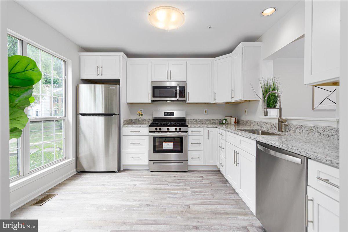 OAK GROVE - Residential