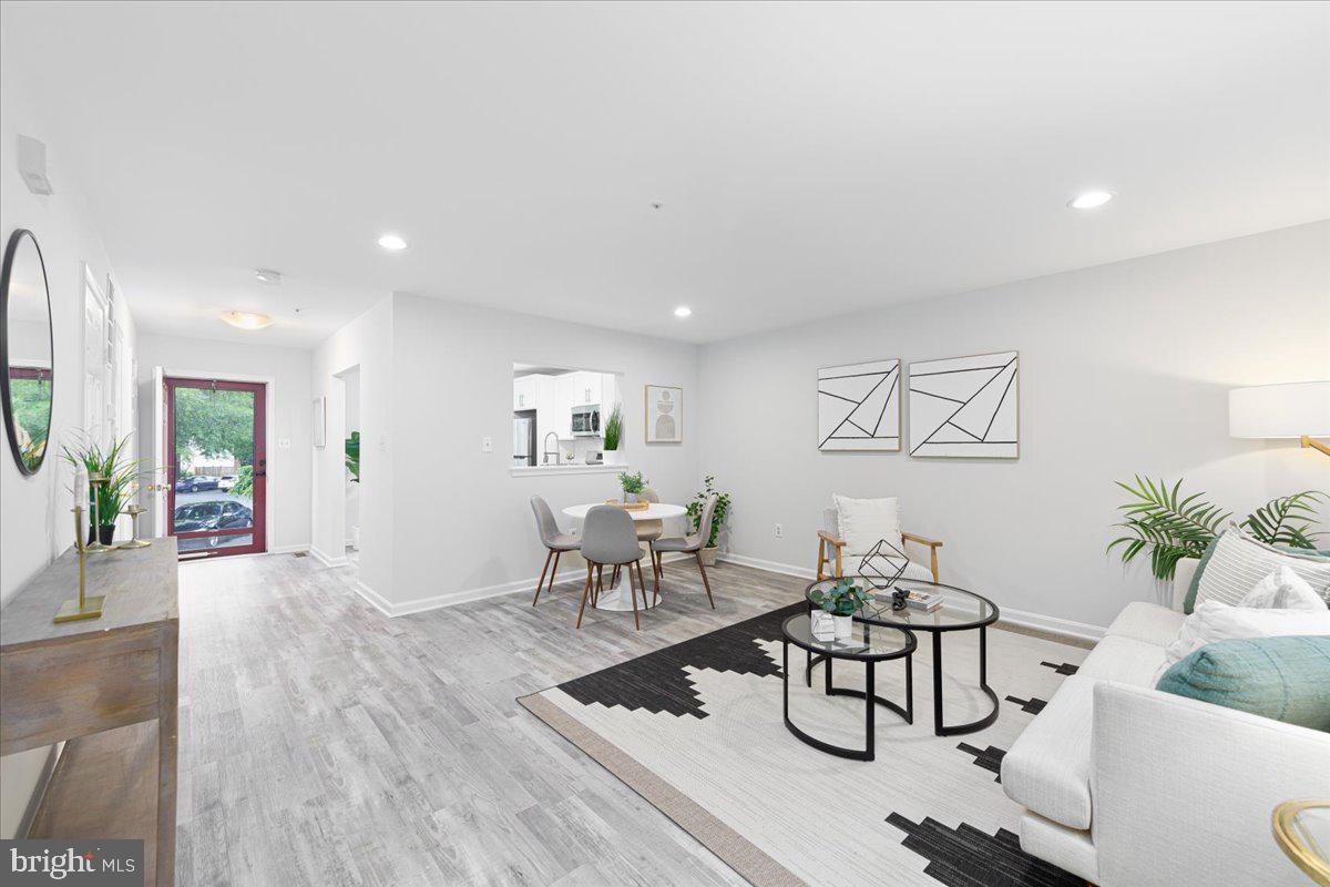 OAK GROVE - Residential