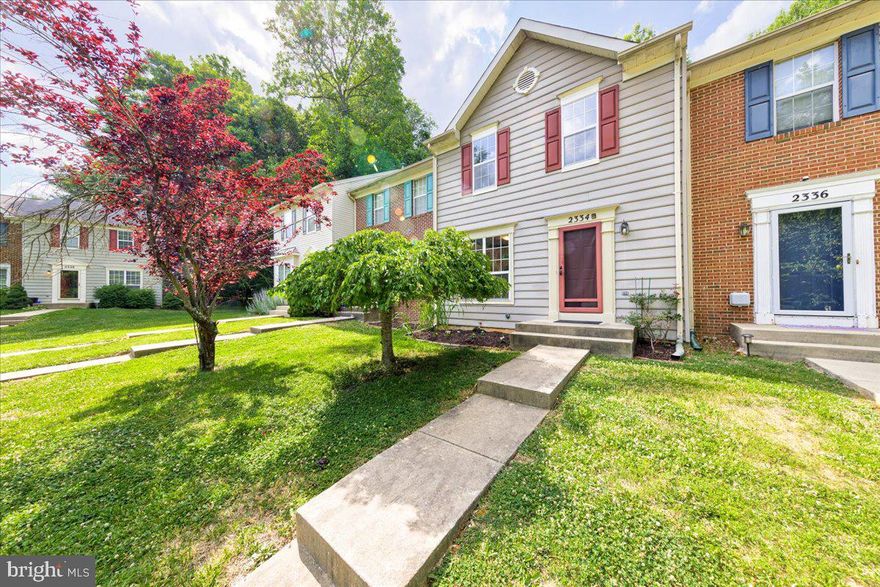 ***DEADLINE FOR OFFERS IS 6PM MONDAY JUN 19TH***     Come inside this wonderfully updated townhome that boasts 3 bedrooms and 2.5 bathrooms located on a quiet Cul-de-sac in the Oak Grove neighborhood.  You’ll love the light filled open kitchen that has stainless steel appliances and granite counter tops.  The main level has new LVT flooring, recessed lighting, and updated powder room.  Upstairs you’ll find 3 bedrooms, the primary with walk-in closet  and updated bathroom.  Rounding out the home is a brand new HVAC, fresh paint, plenty of storage, reserved parking and a playground just steps away.   Welcome home!