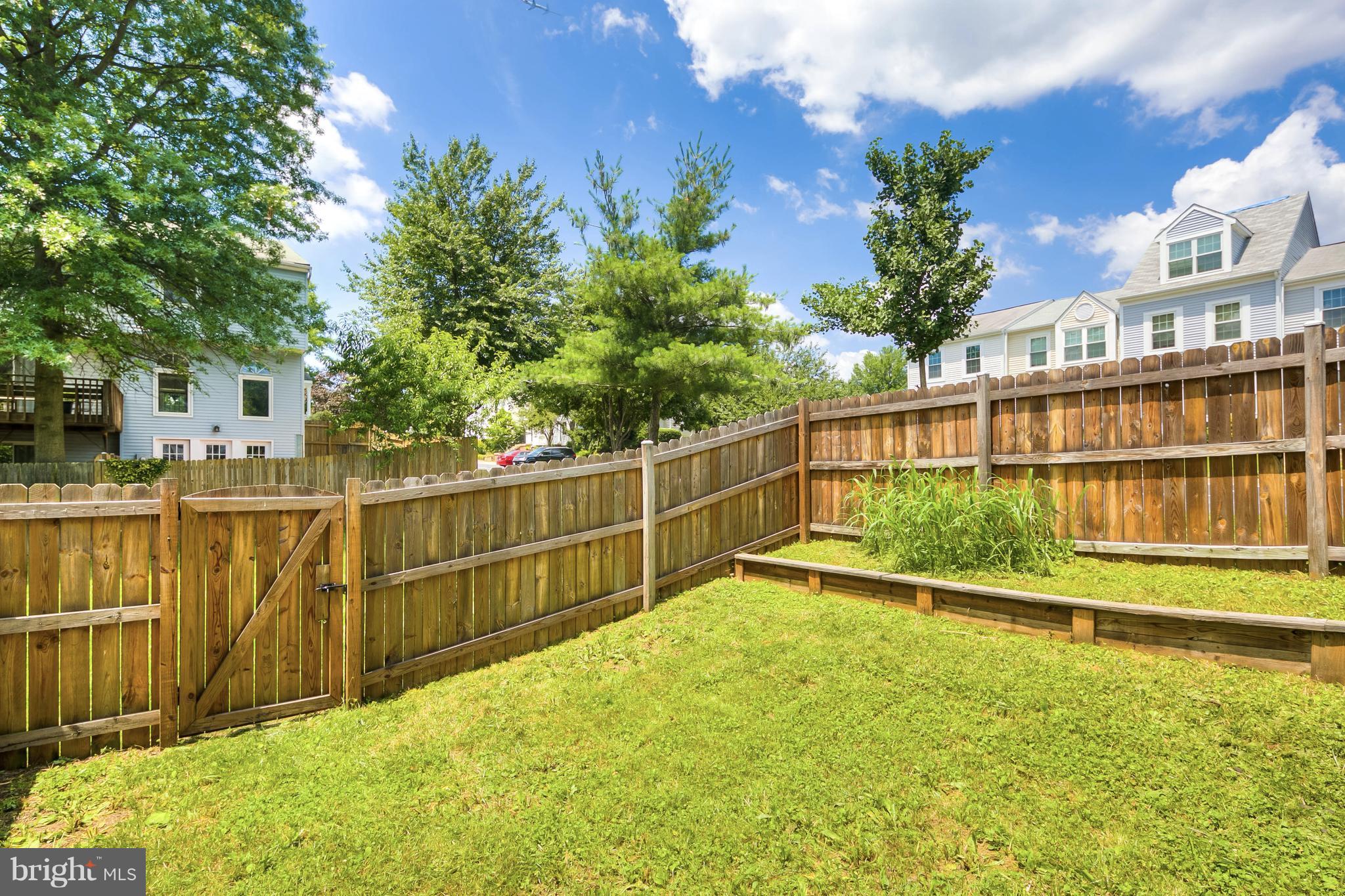 SINGLETONS GROVE - Residential