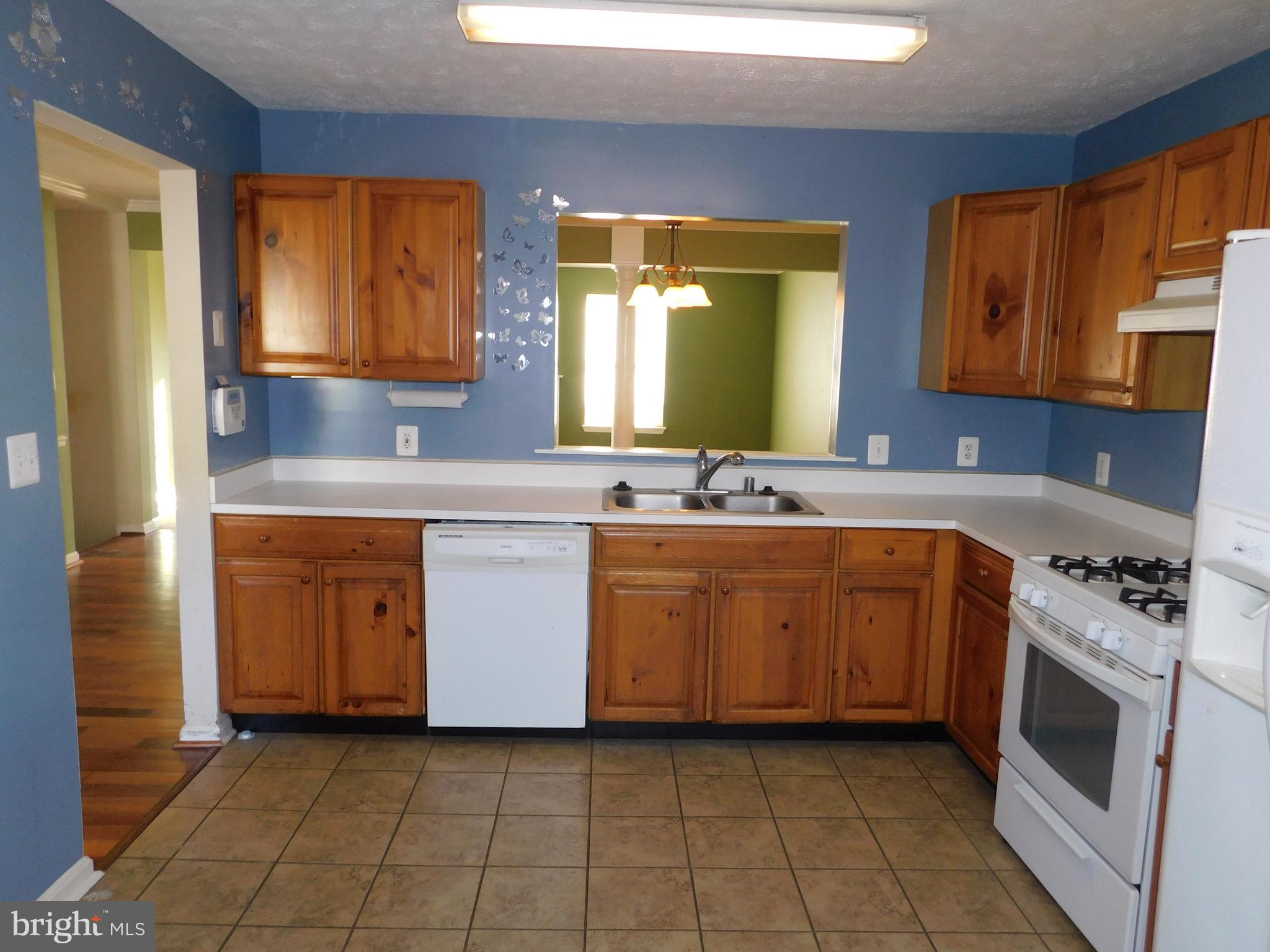 PARK RIDGE - Residential Lease