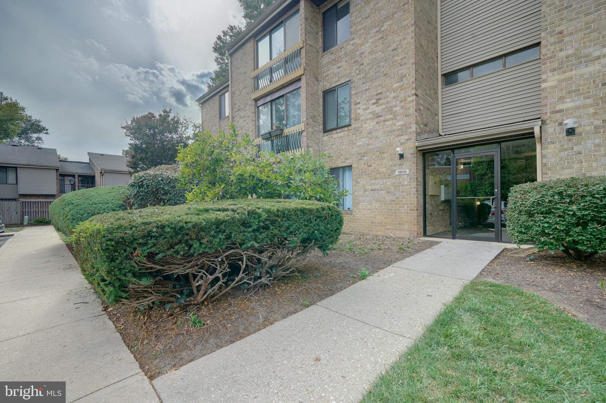 VILLAGE OF WILDE LAKE - Residential