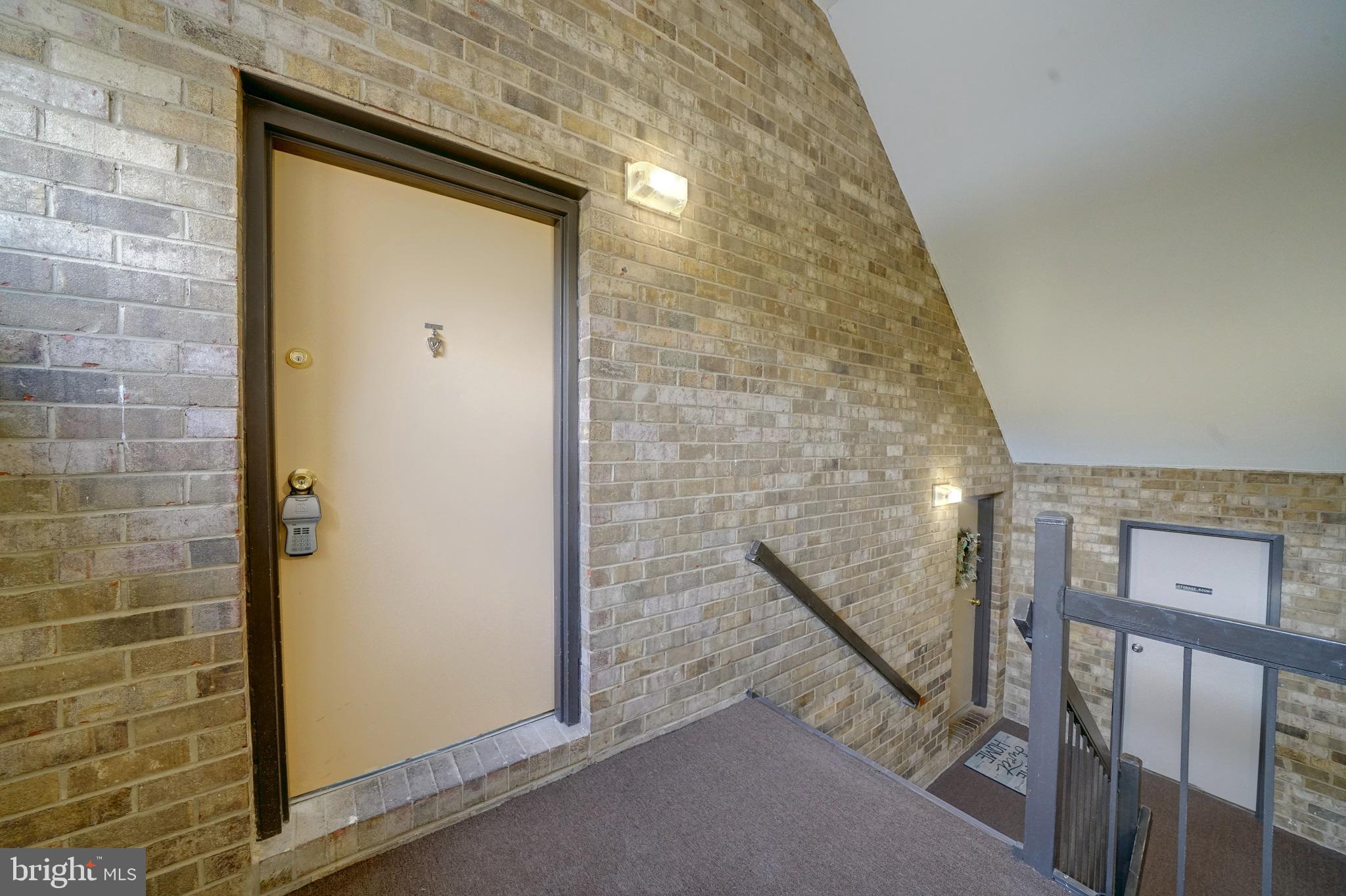 VILLAGE OF WILDE LAKE - Residential