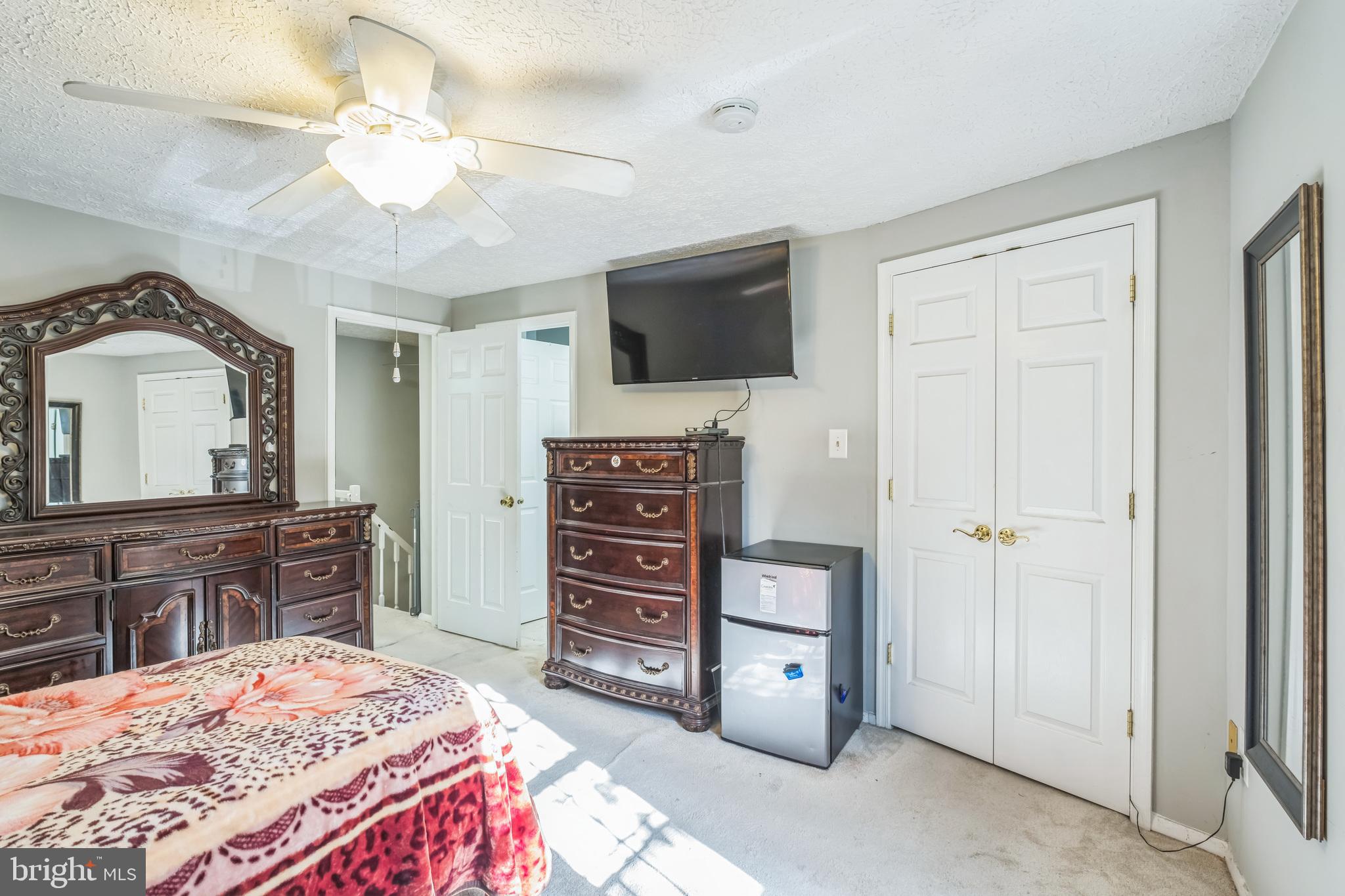 GUNNERS LAKE VILLAGE - Residential