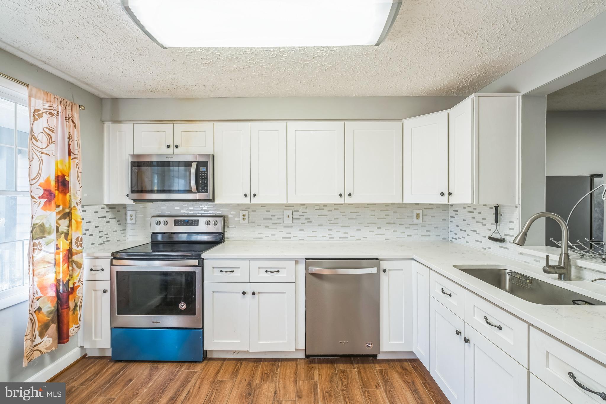 GUNNERS LAKE VILLAGE - Residential