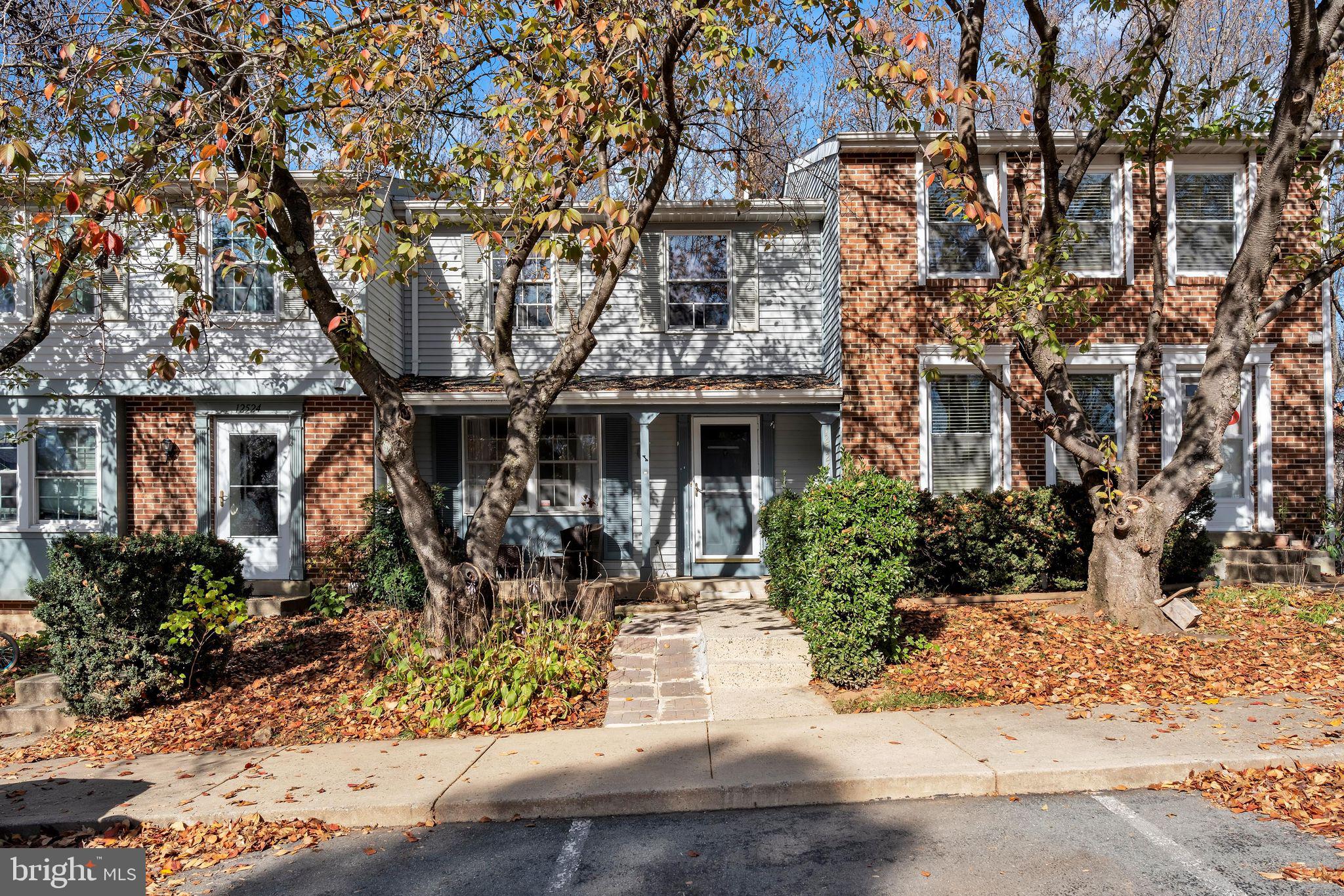 GUNNERS LAKE VILLAGE - Residential