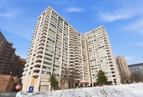 4515 Willard Avenue Unit 606S, Chevy Chase, MD MLS: MDMC2244908
