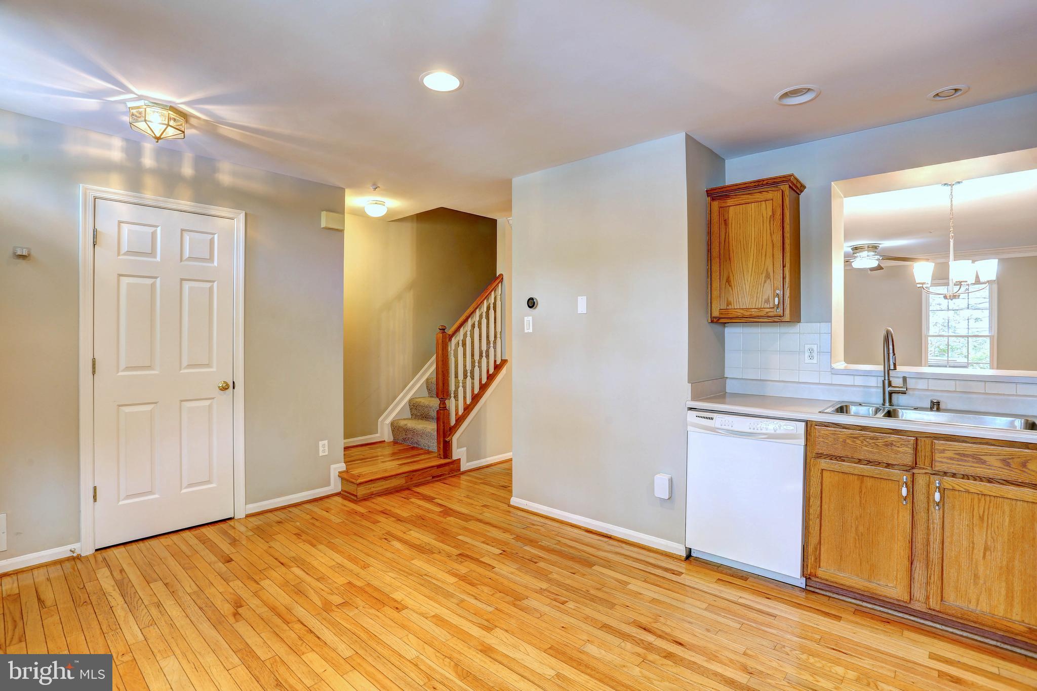 6136 STARBURN PATH