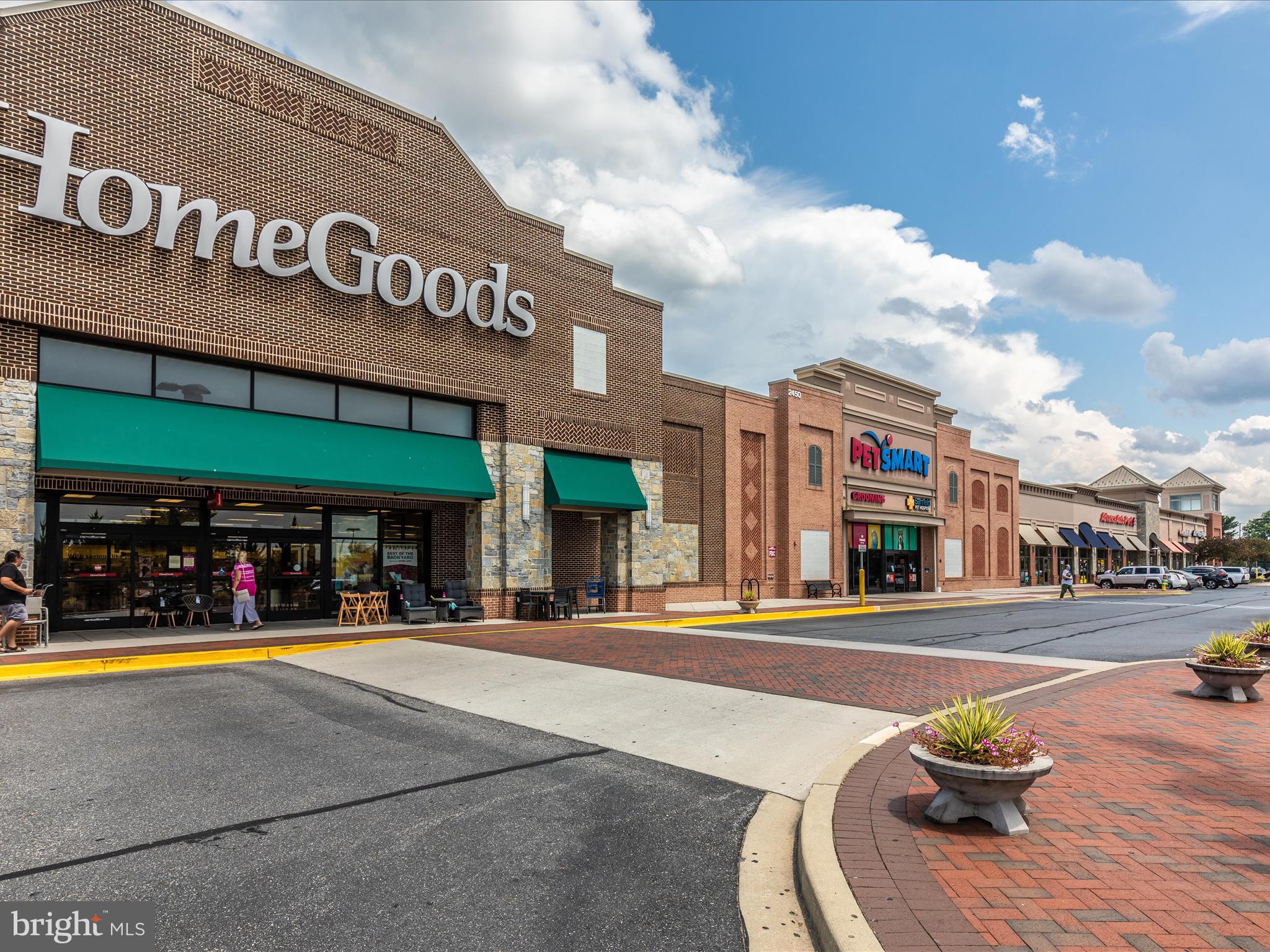 MARKET SQUARE - Residential