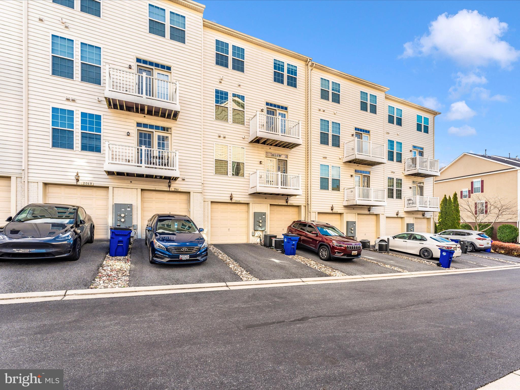 MARKET SQUARE - Residential