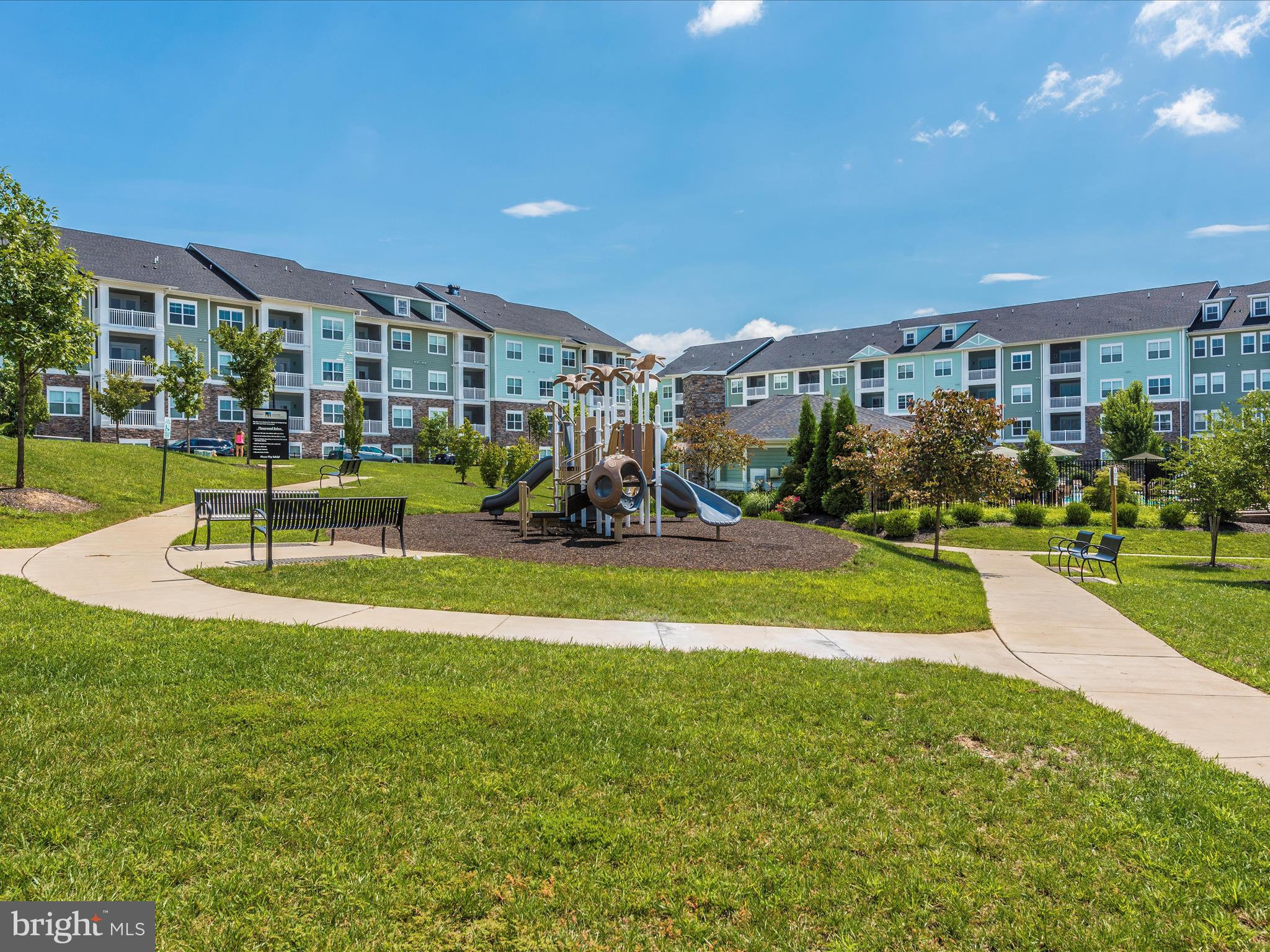 MARKET SQUARE - Residential