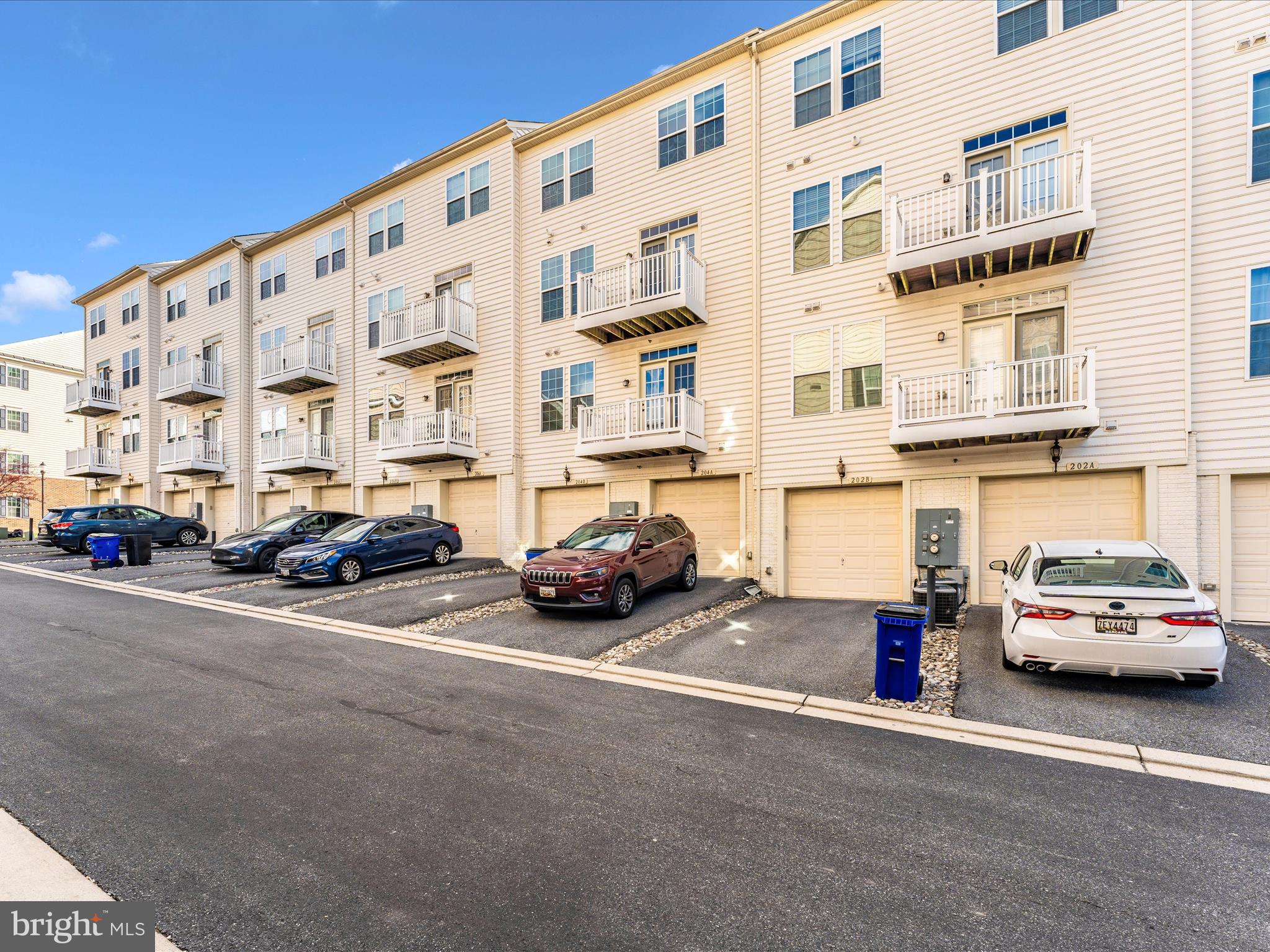 MARKET SQUARE - Residential