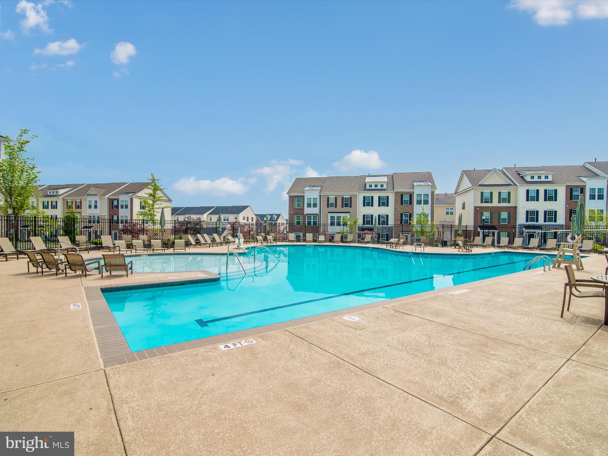 MARKET SQUARE - Residential