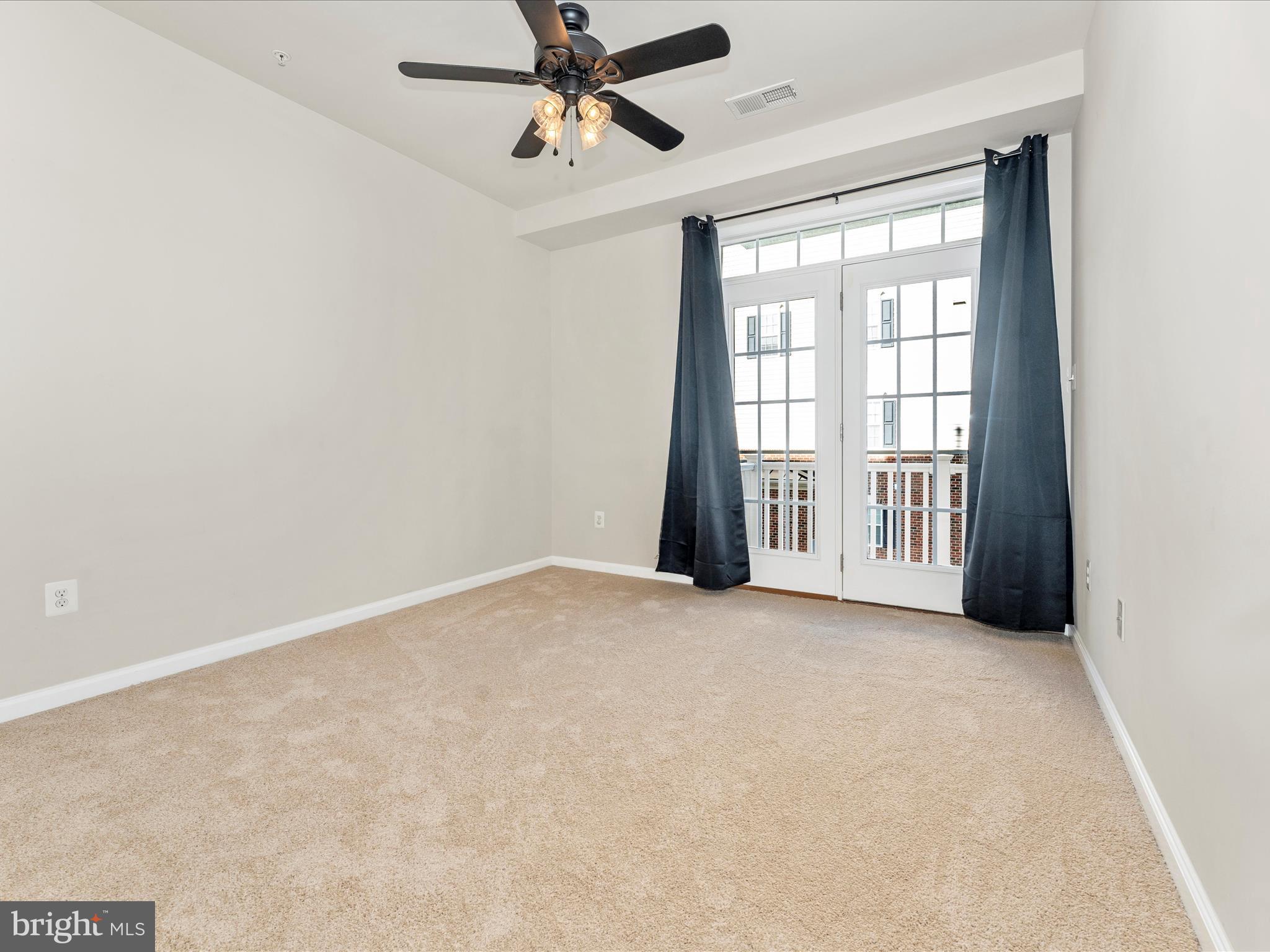 MARKET SQUARE - Residential