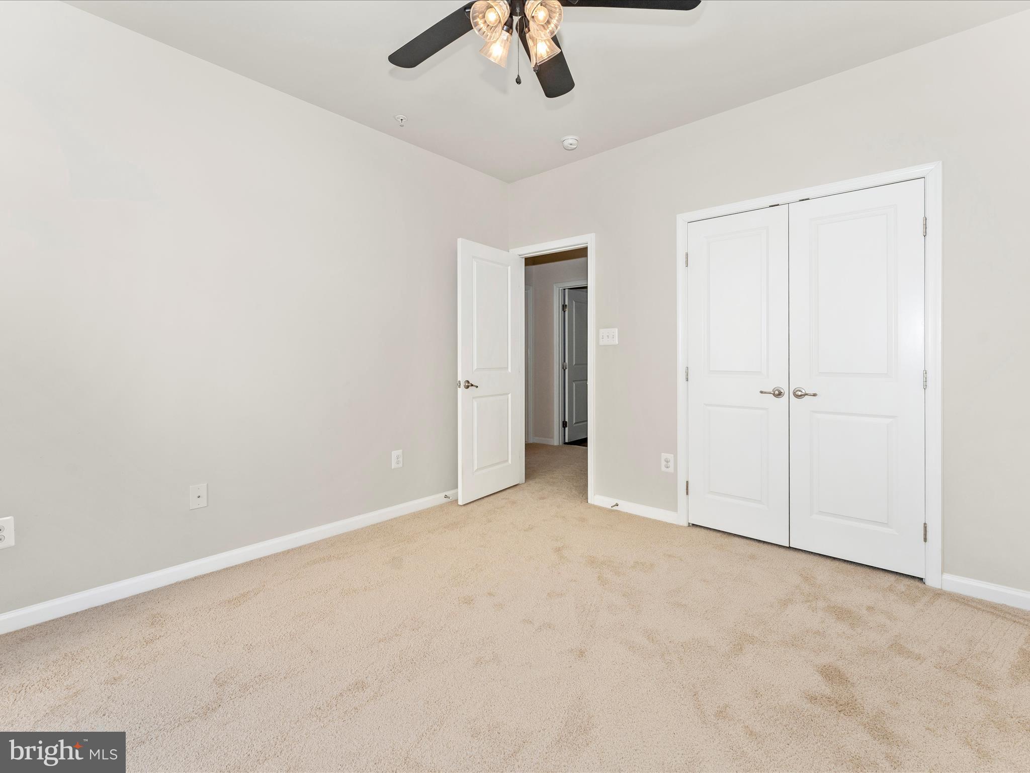 MARKET SQUARE - Residential