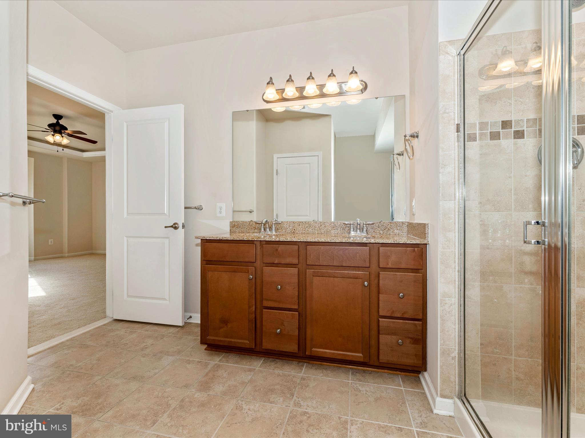 MARKET SQUARE - Residential