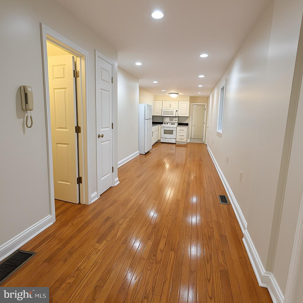 PHILADELPHIA (SOUTH) - Residential Lease