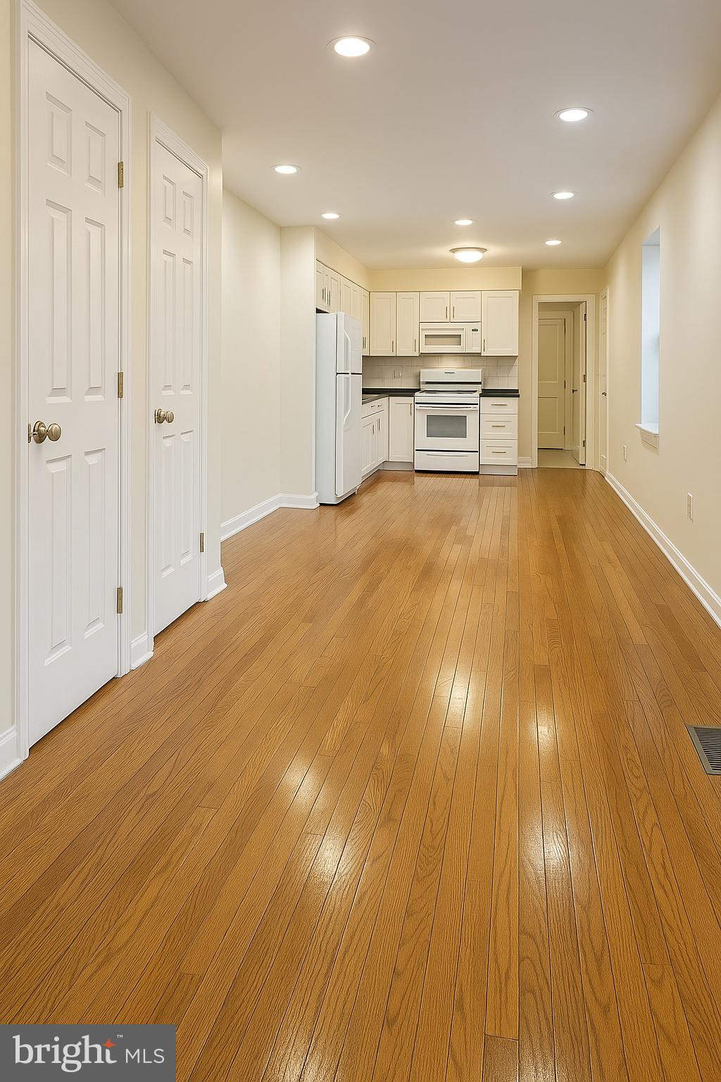 PHILADELPHIA (SOUTH) - Residential Lease