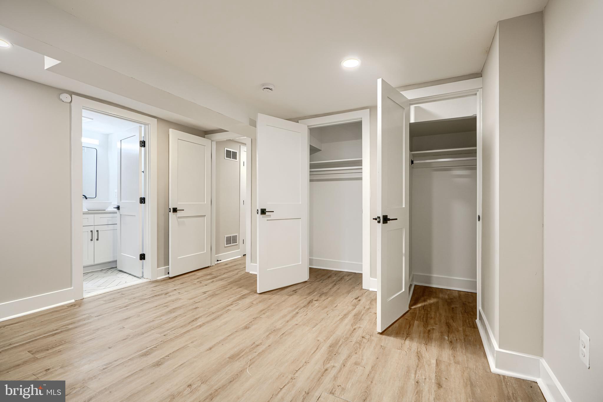 BROOKLYN PARK - Residential