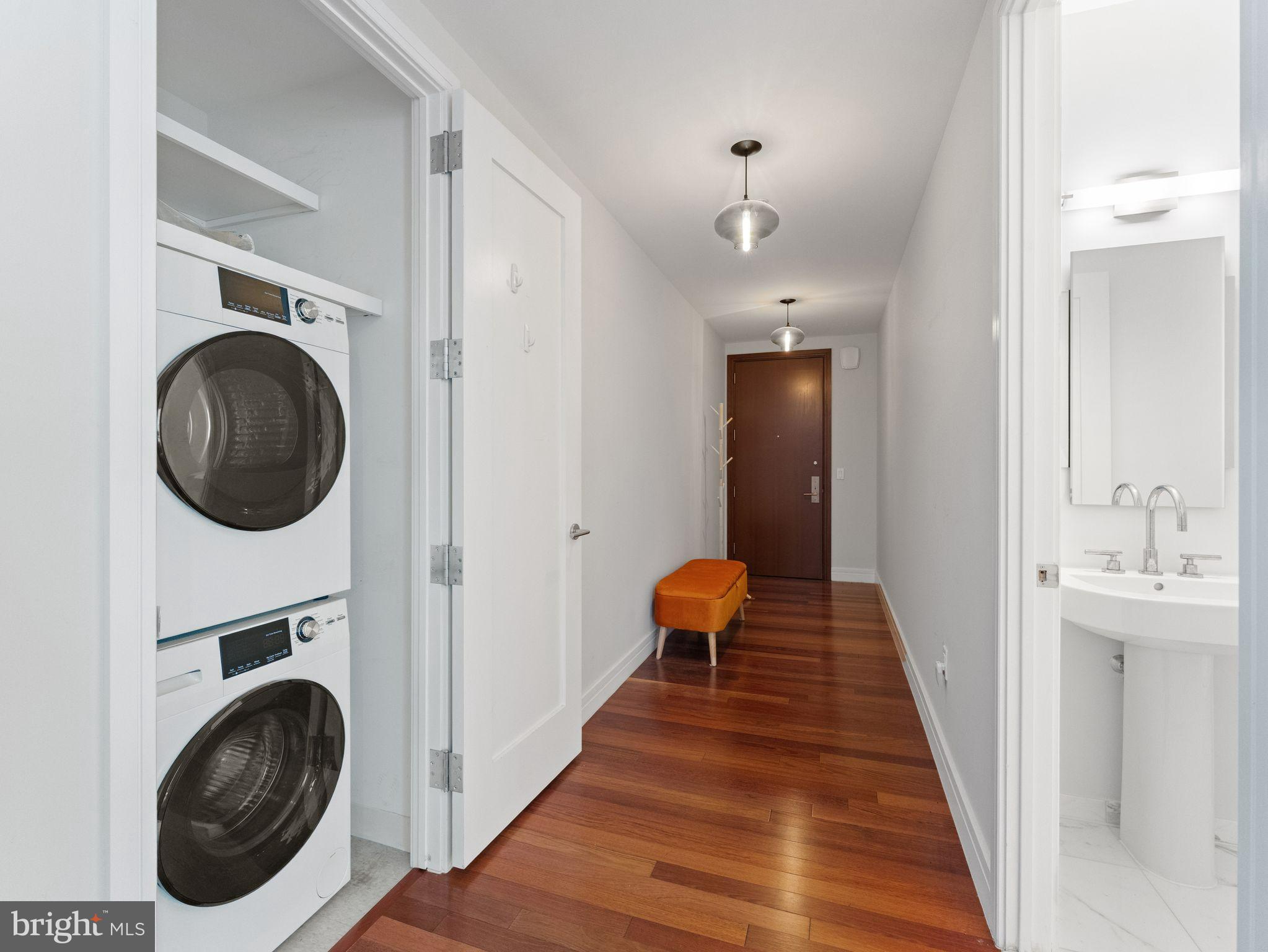 AVENUE OF THE ARTS - Residential