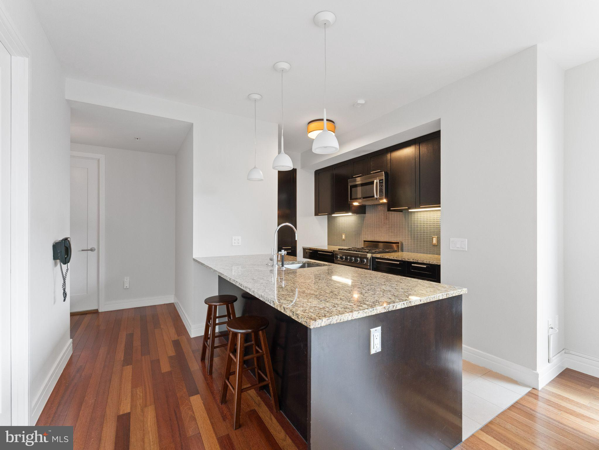 AVENUE OF THE ARTS - Residential